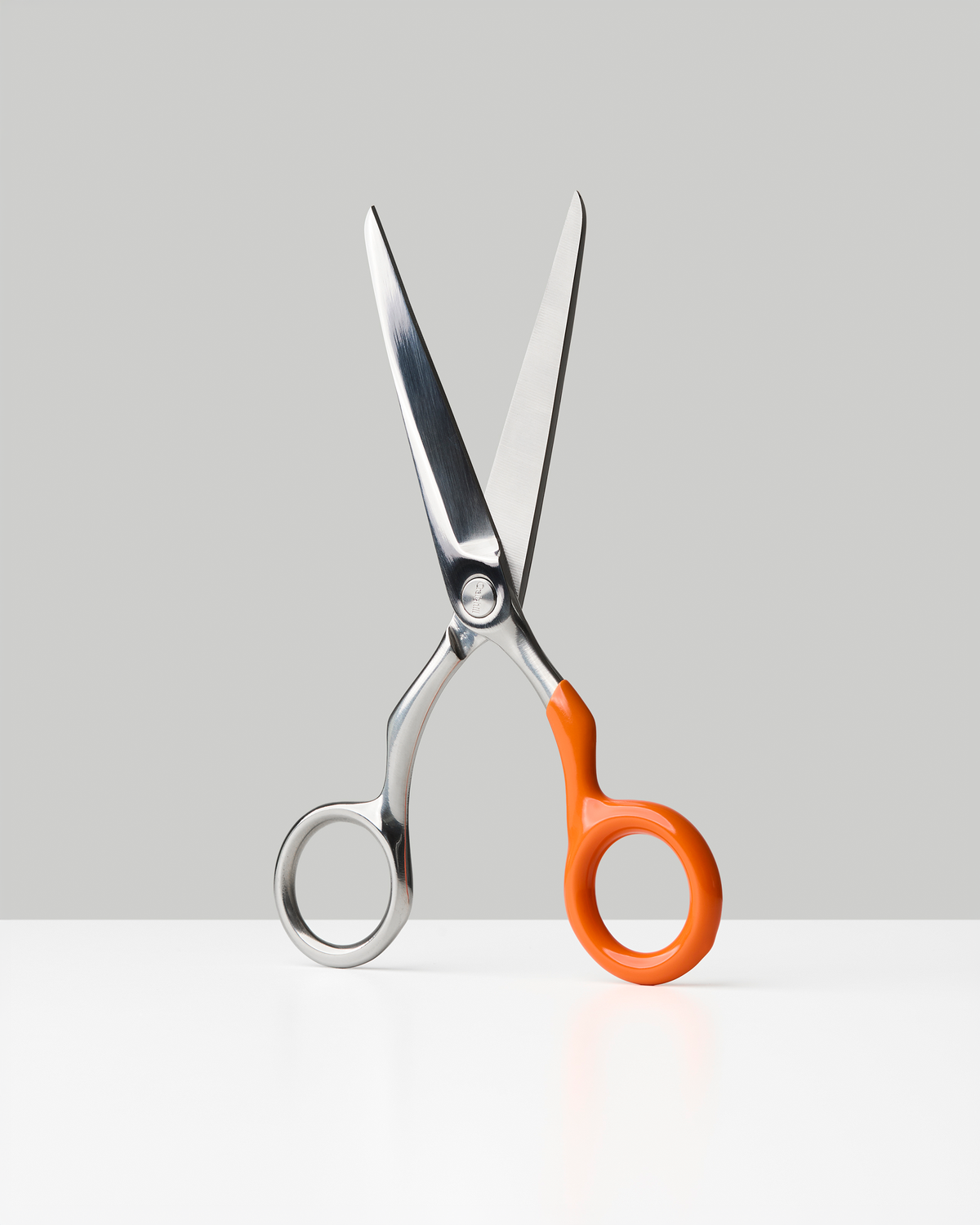 Spectra Scissors: Charcoal + Black