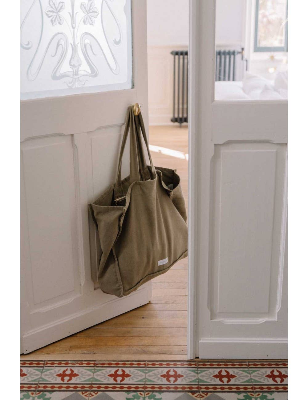 Les Pensionnaires Tote Bag in Lime Green