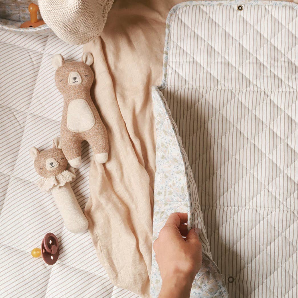 Avery Row Little Hands Toy – Brave Bear