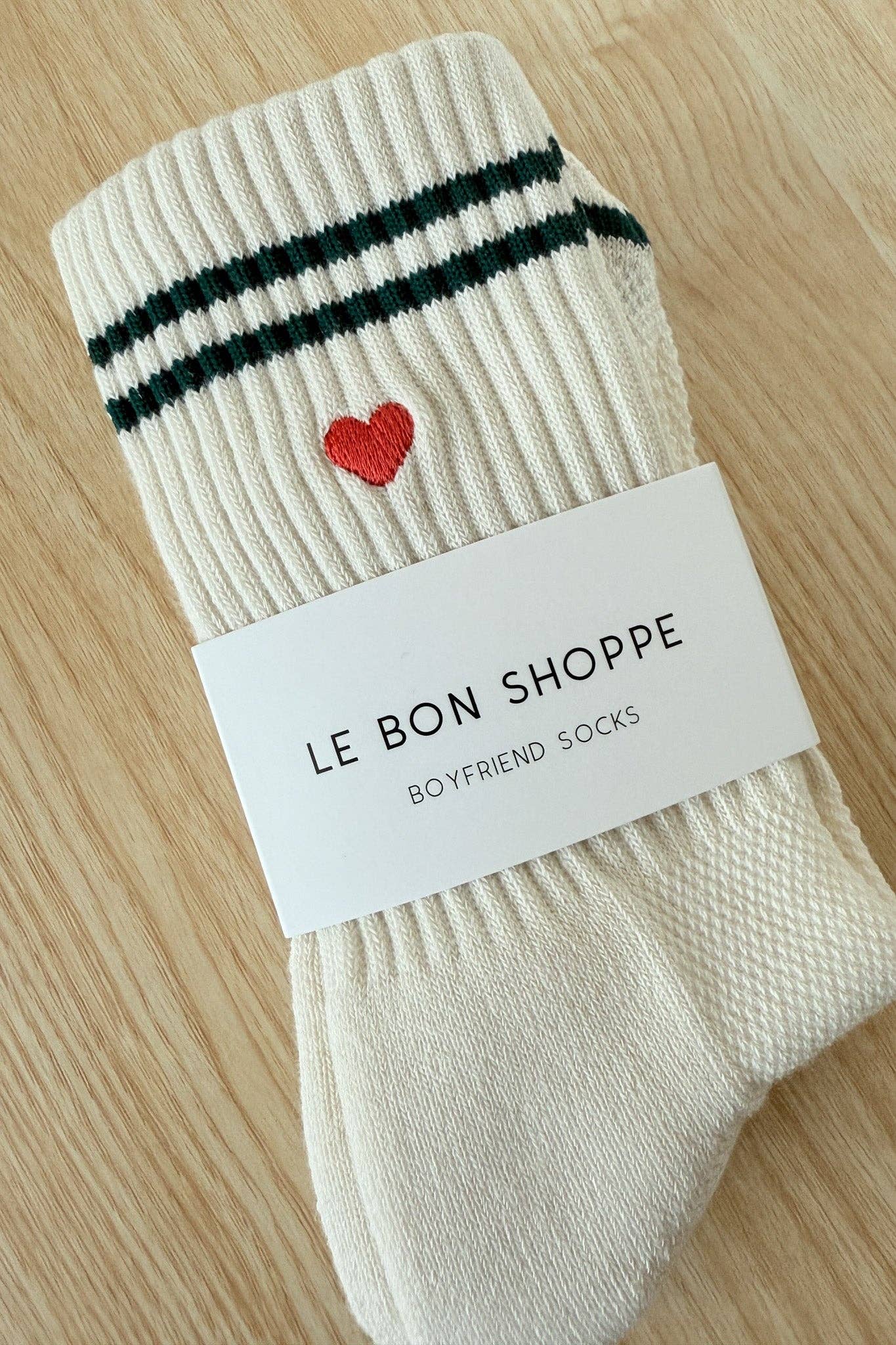 Embroidered Boyfriend Socks Parchment + Heart - Le Bon Shoppe