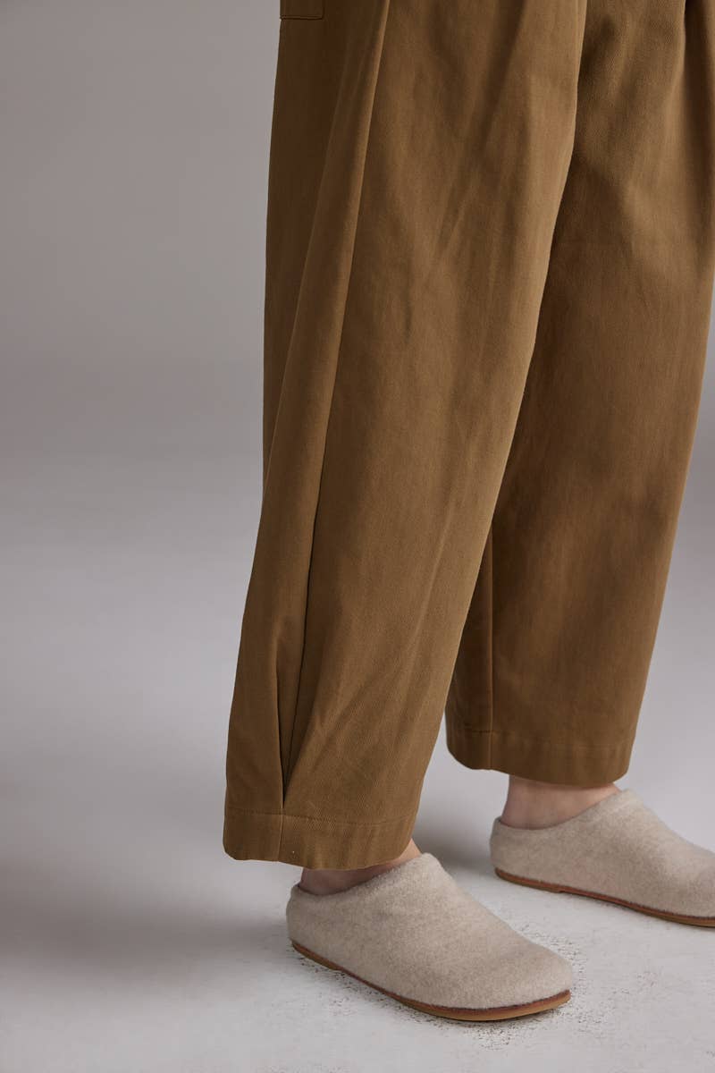 Pleated Volume Pants: Curry / Solid / XS/S