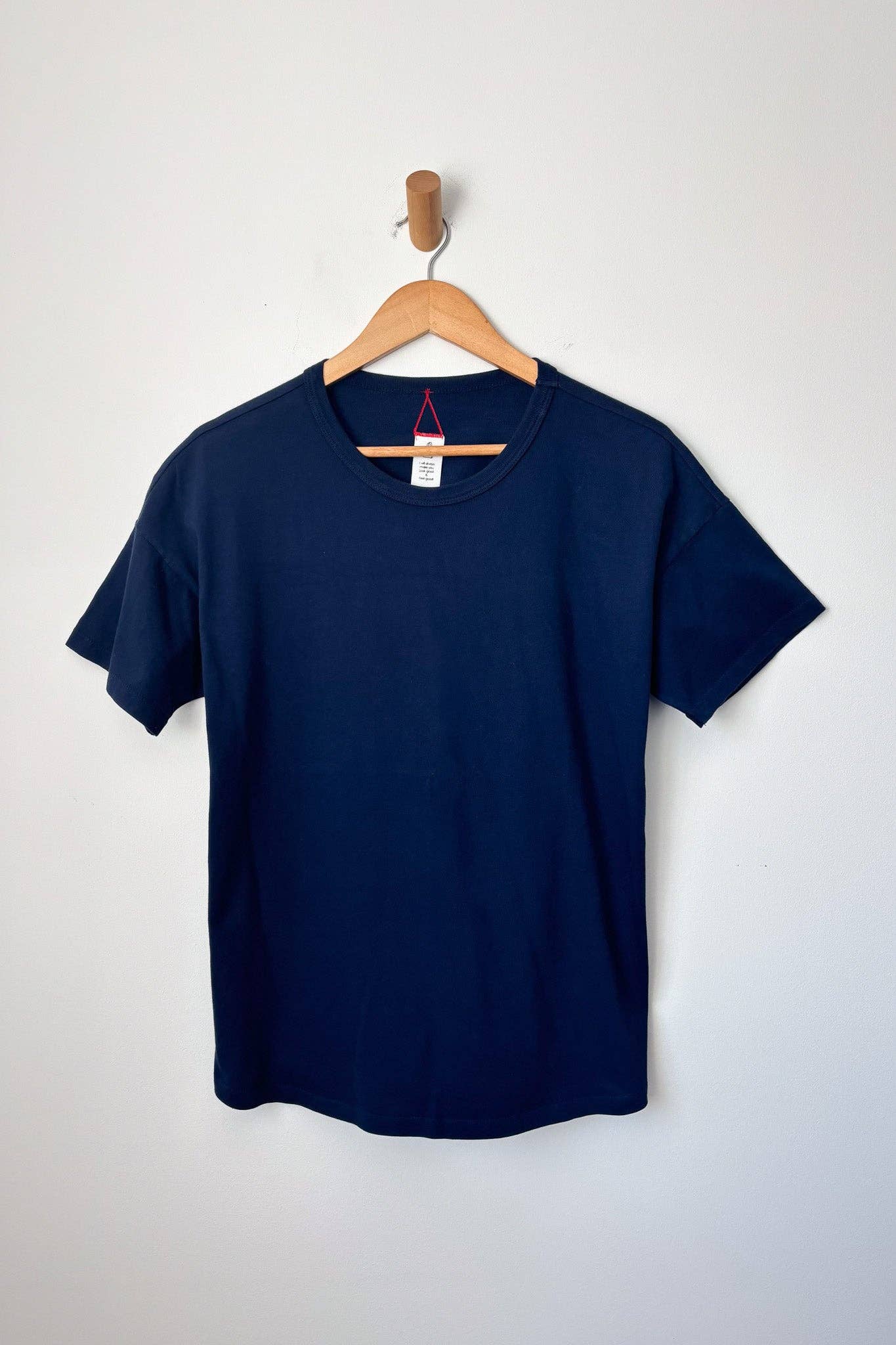 Her Tee Navy - Le Bon Shoppe