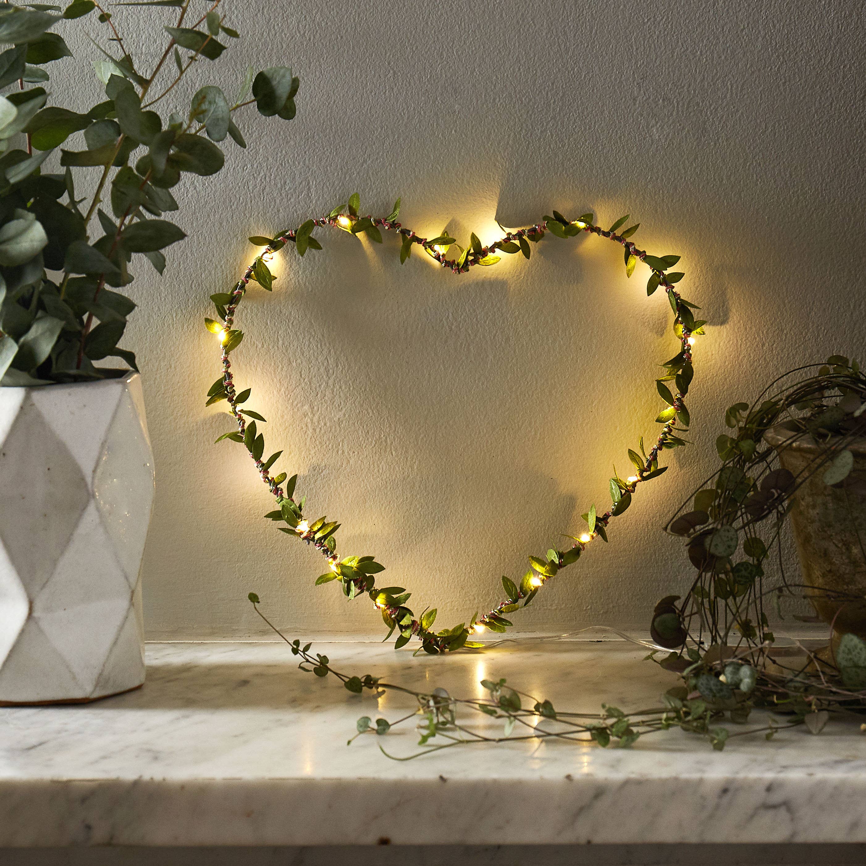 Leaf Heart Light: Spring Green