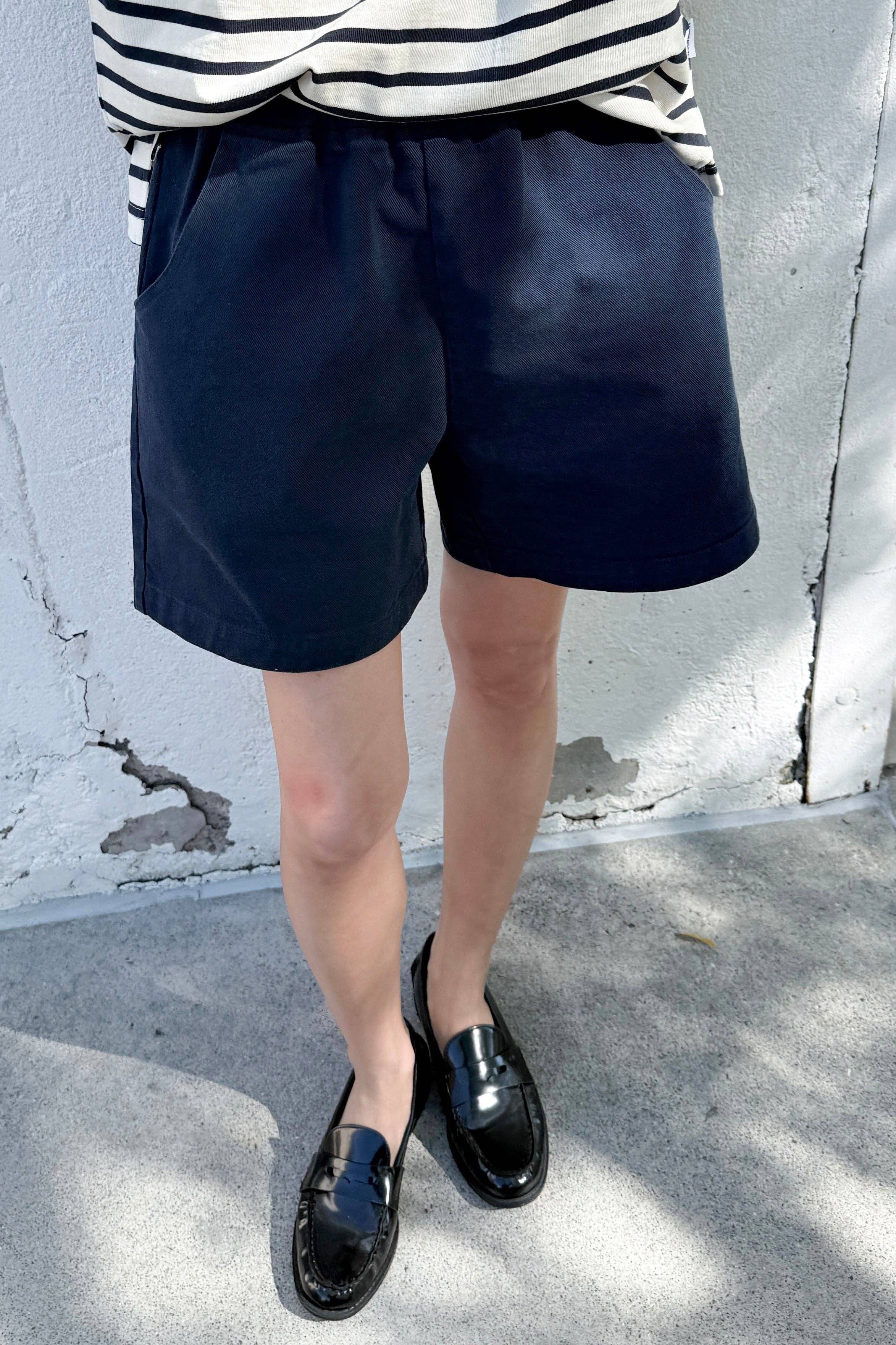 City Shorts Navy - Le Bon Shoppe