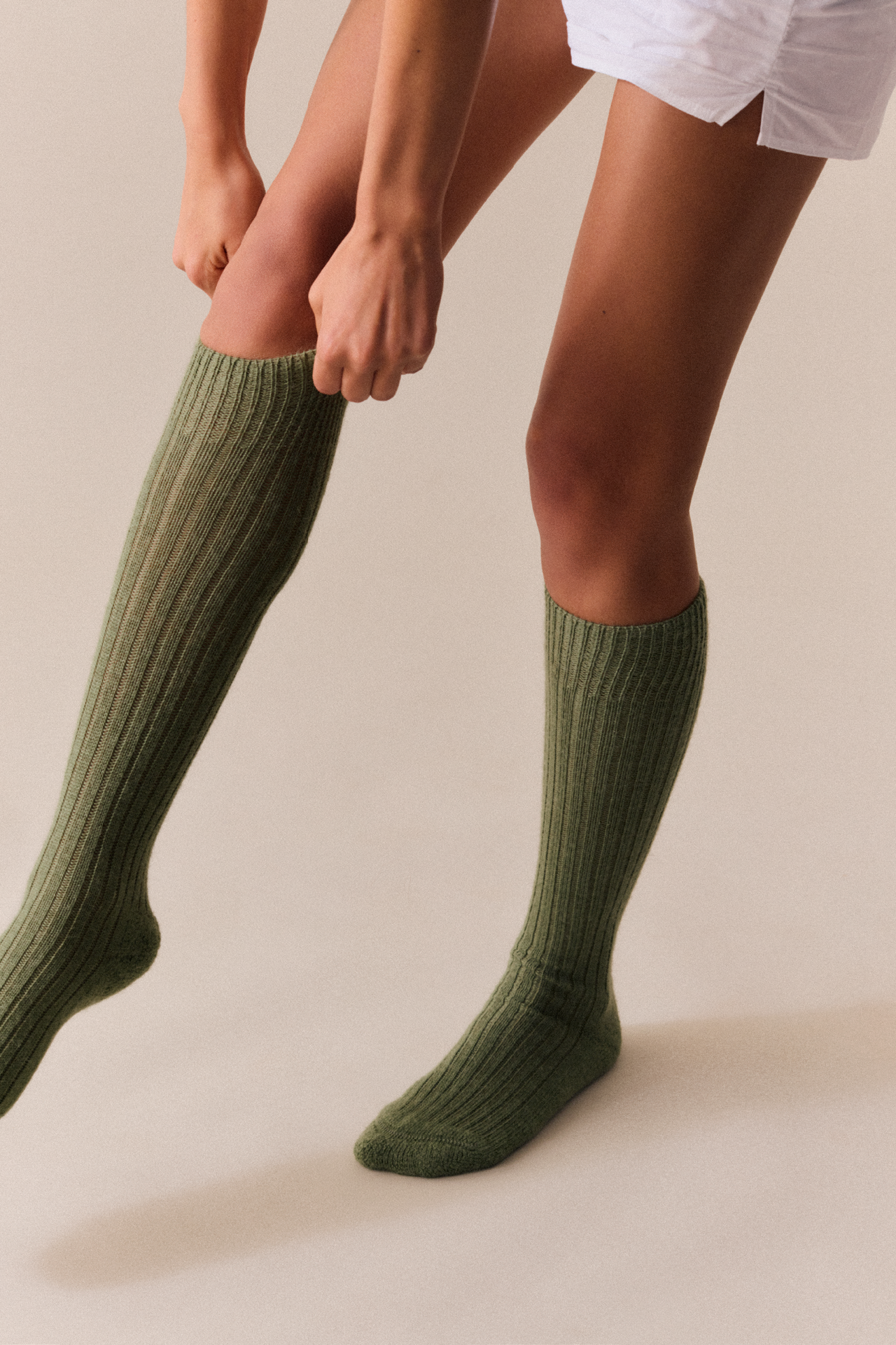 Glen Green Wool Knee High Socks: Glen Green / Medium (UK 8-10)