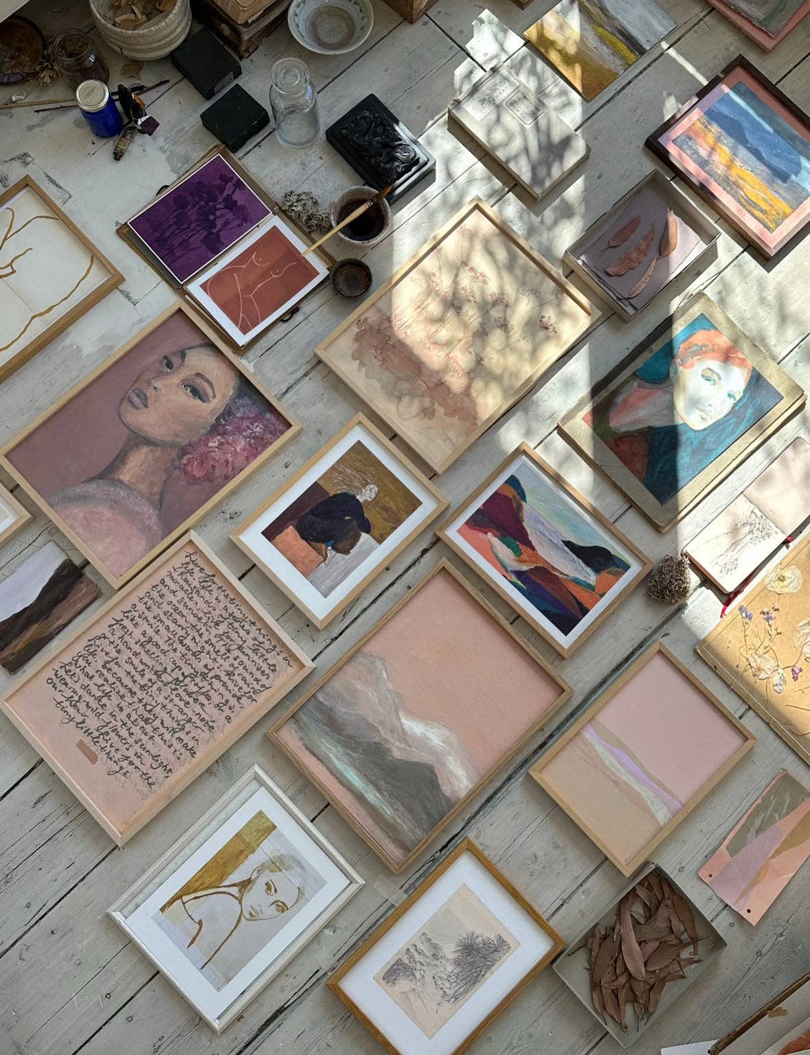 Framed Art Print "Tiny Little Things": 30cm x 40cm Tinystories