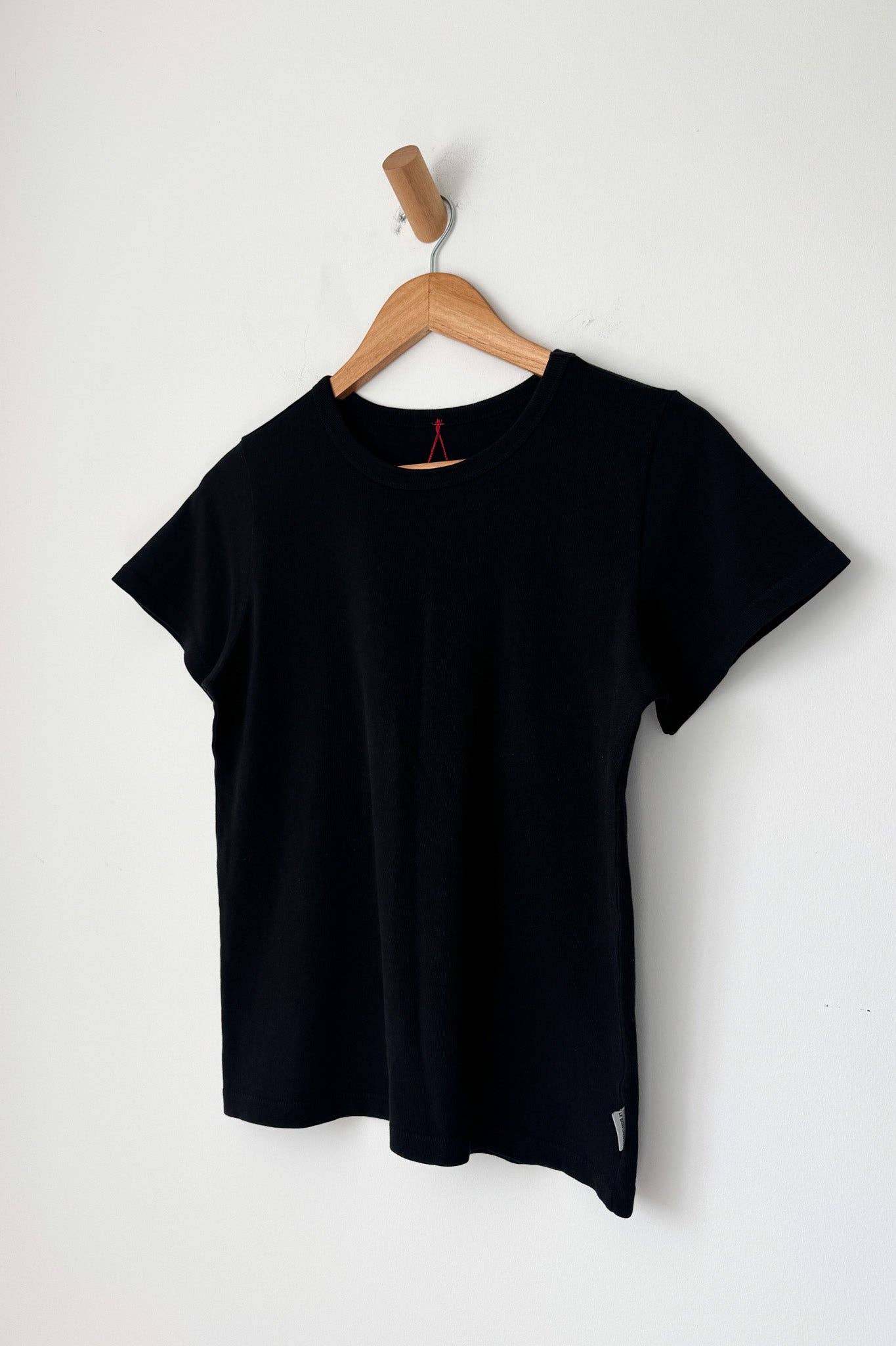 Go-To Tee in True Black — Le Bon Shoppe