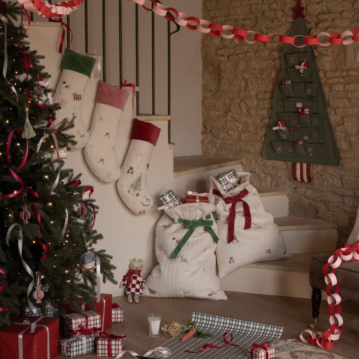 Christmas Tree Decoration Single - Snowglobe