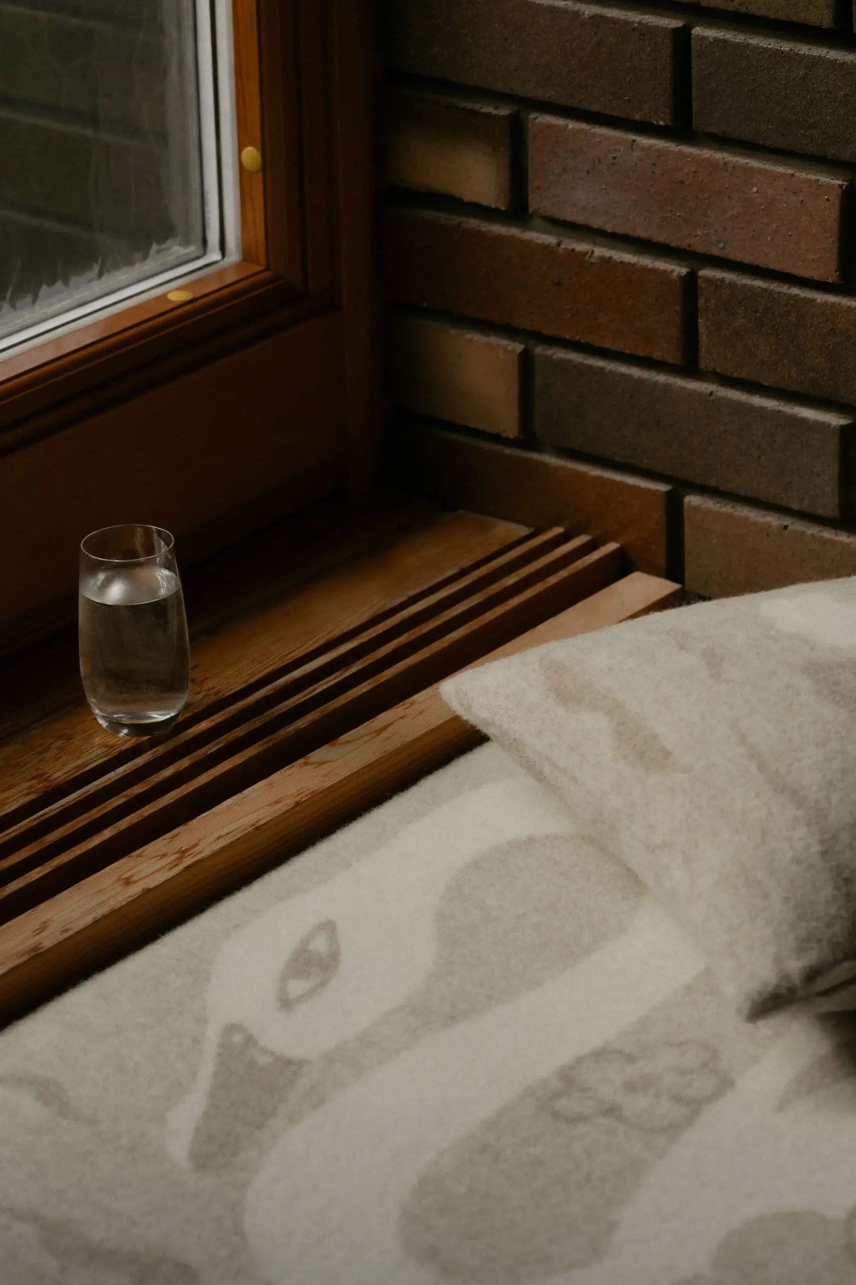 Kaksin Wool Blanket — Cinnamon-White