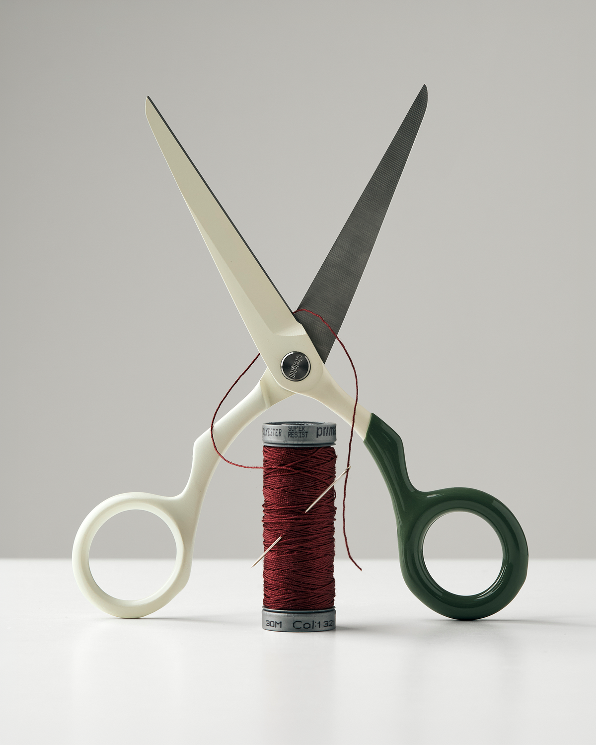 Spectra Scissors: Charcoal + Black