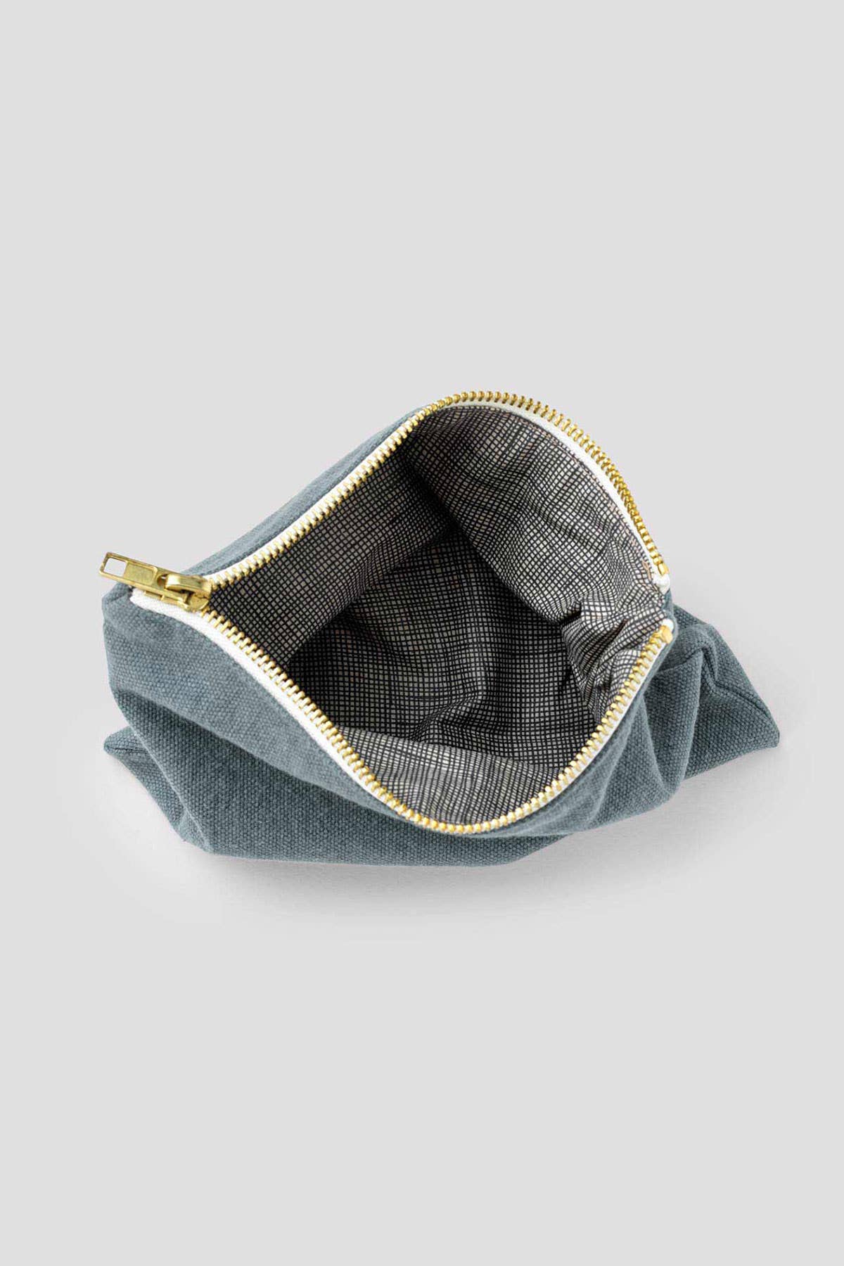 Les Pensionnaires Toiletry Bag – Horizon Blue