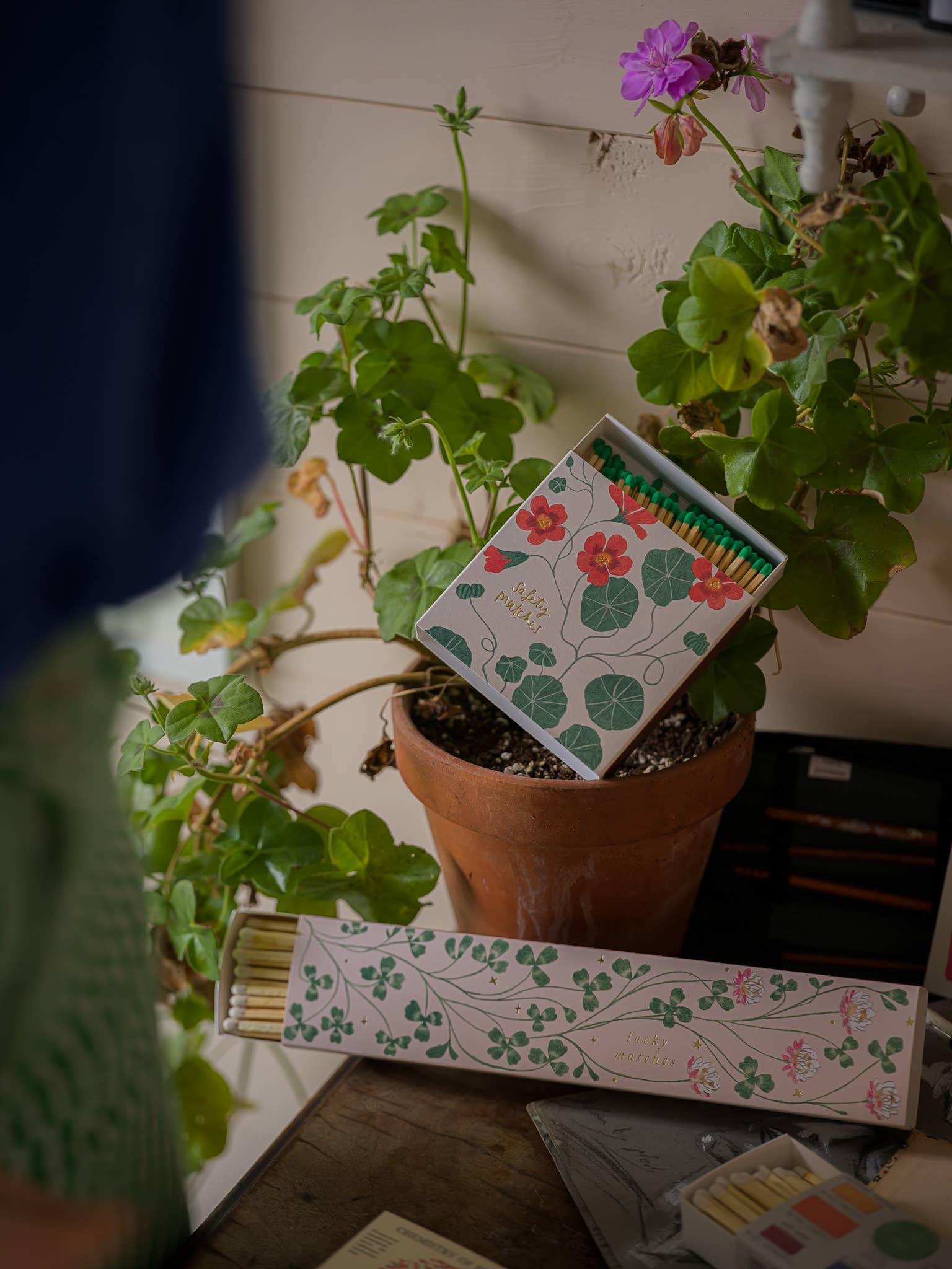 Lucky Clover Long Matches | Long Matchboxes