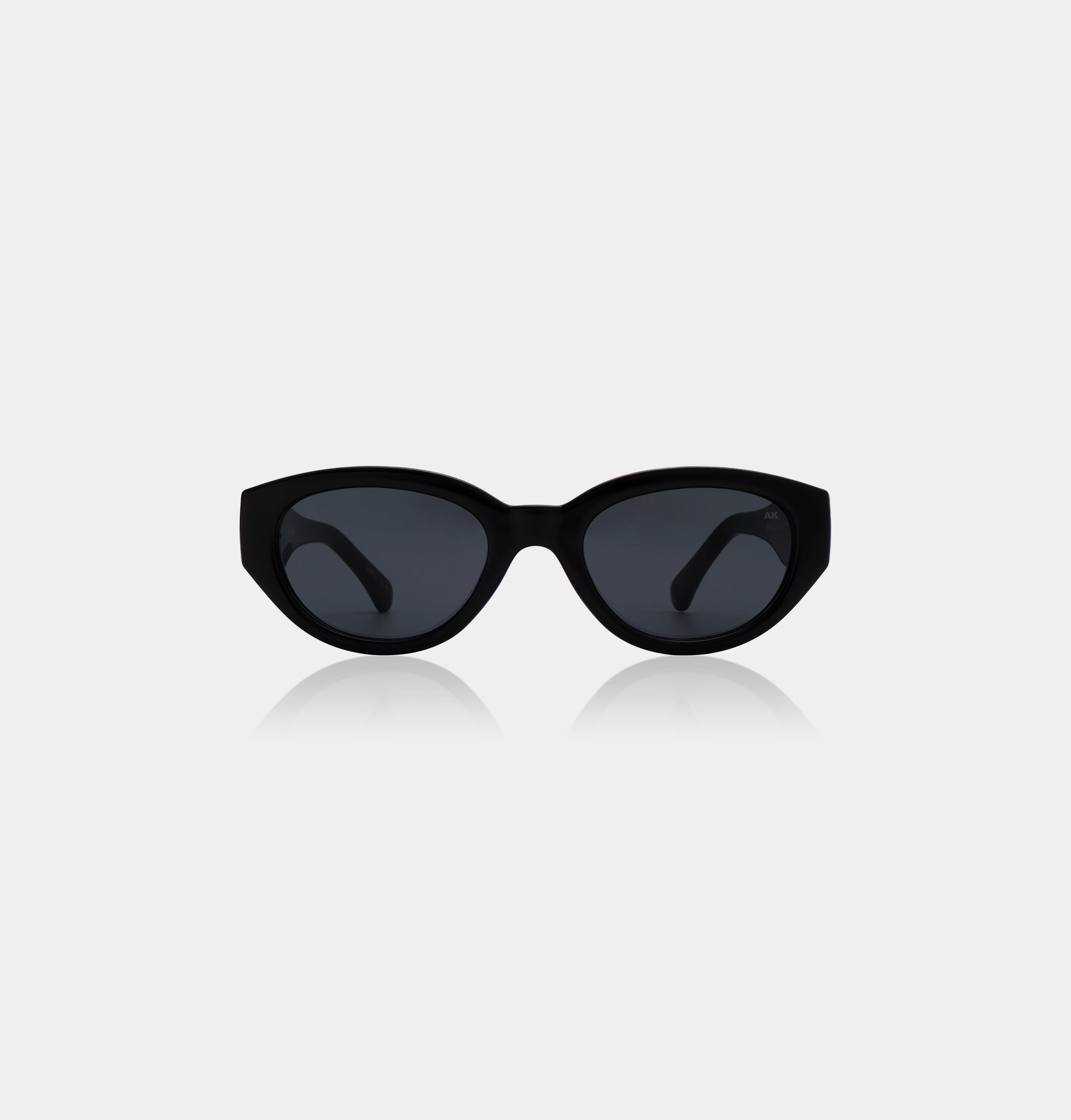 Winnie Sunglasses in Black — A. Kjærbede