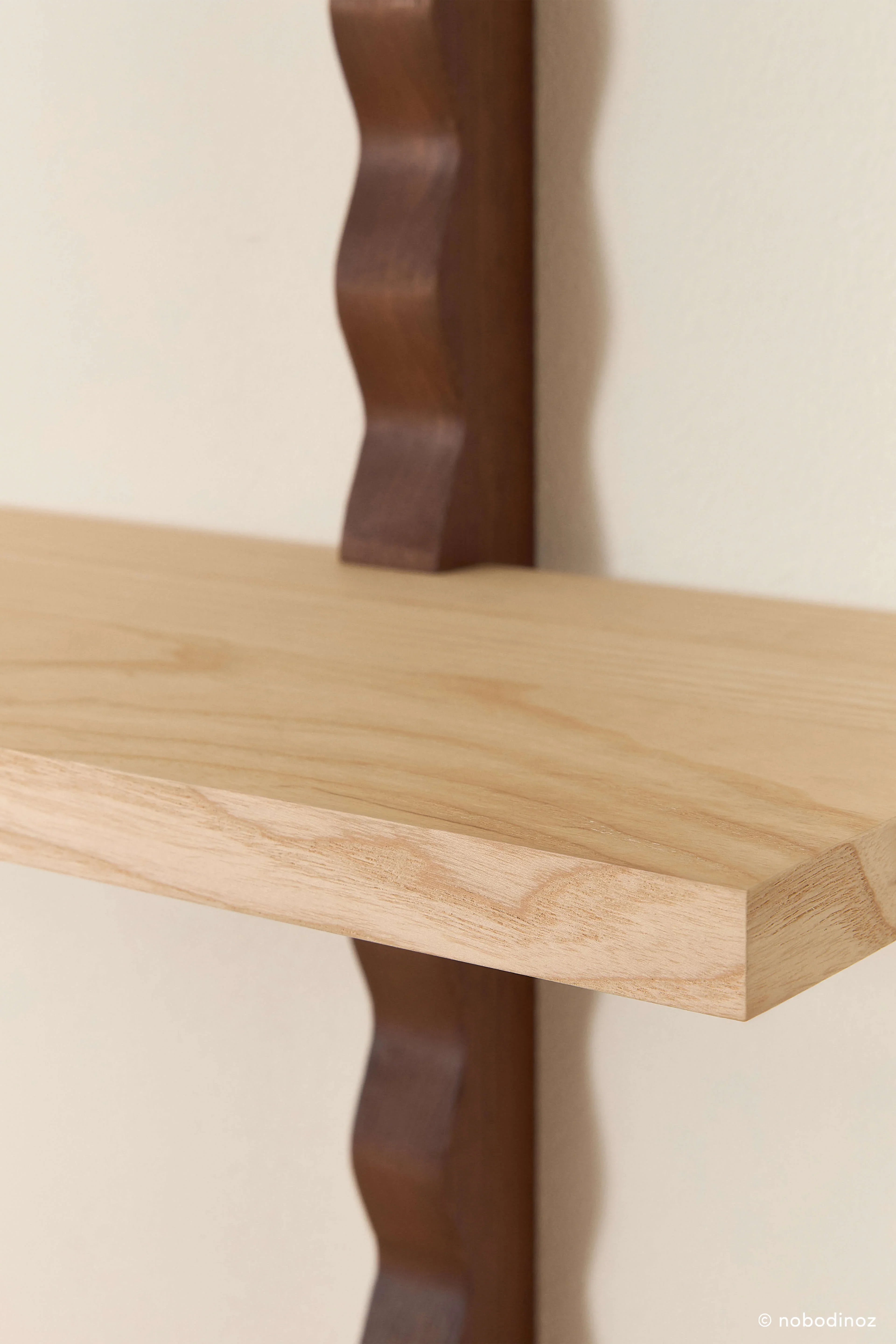 Heju x Nobodinoz wall shelf, natural wood, wavy dark brown support, premium finish