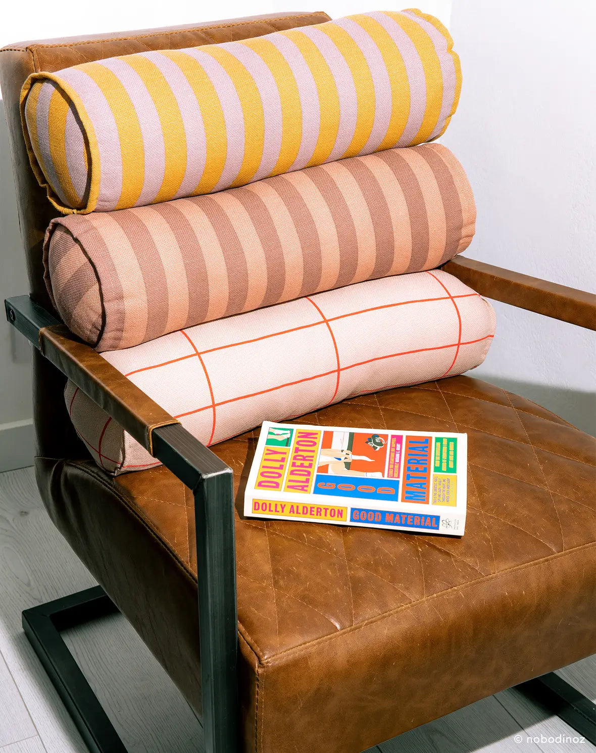 Nobodinoz Cylinder Cushion Vibes - Pink Red Grid