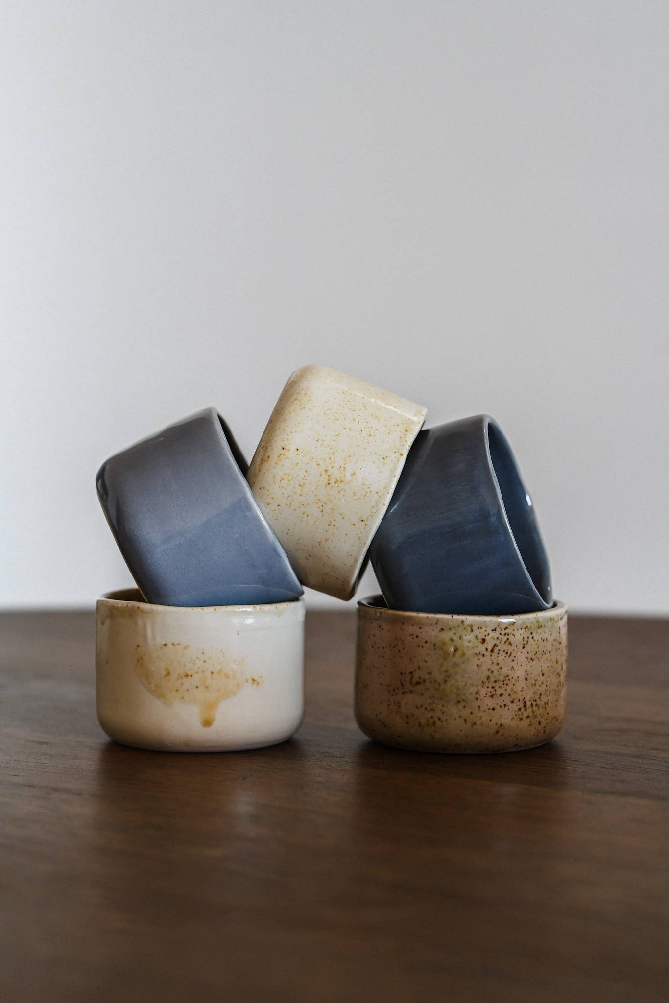 Mira Ceramic Coffee Mugs: Speckled Calm Green