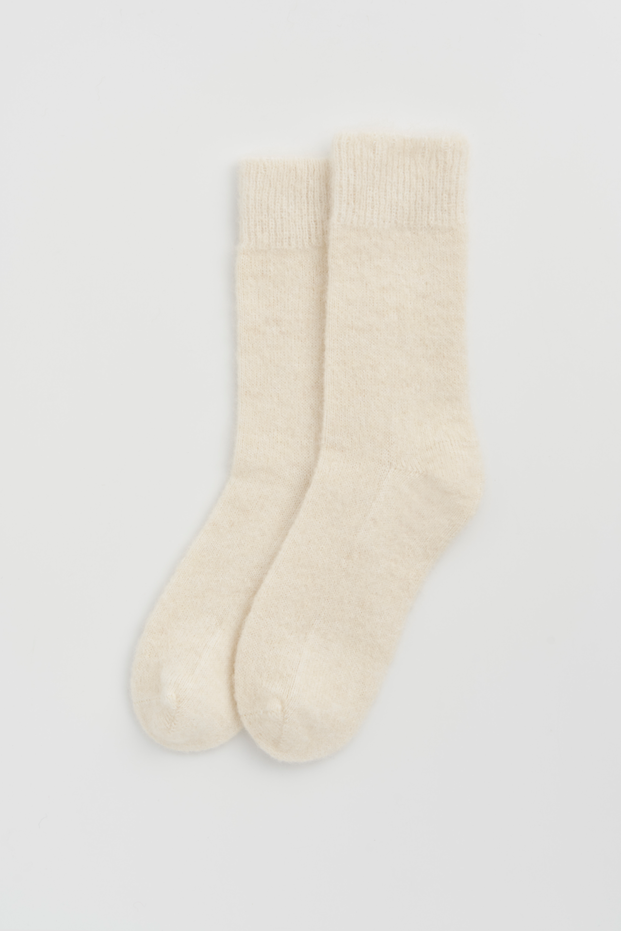 Clotted Cream Ultra Soft Alpaca Bed Socks: Medium (UK 8-10)