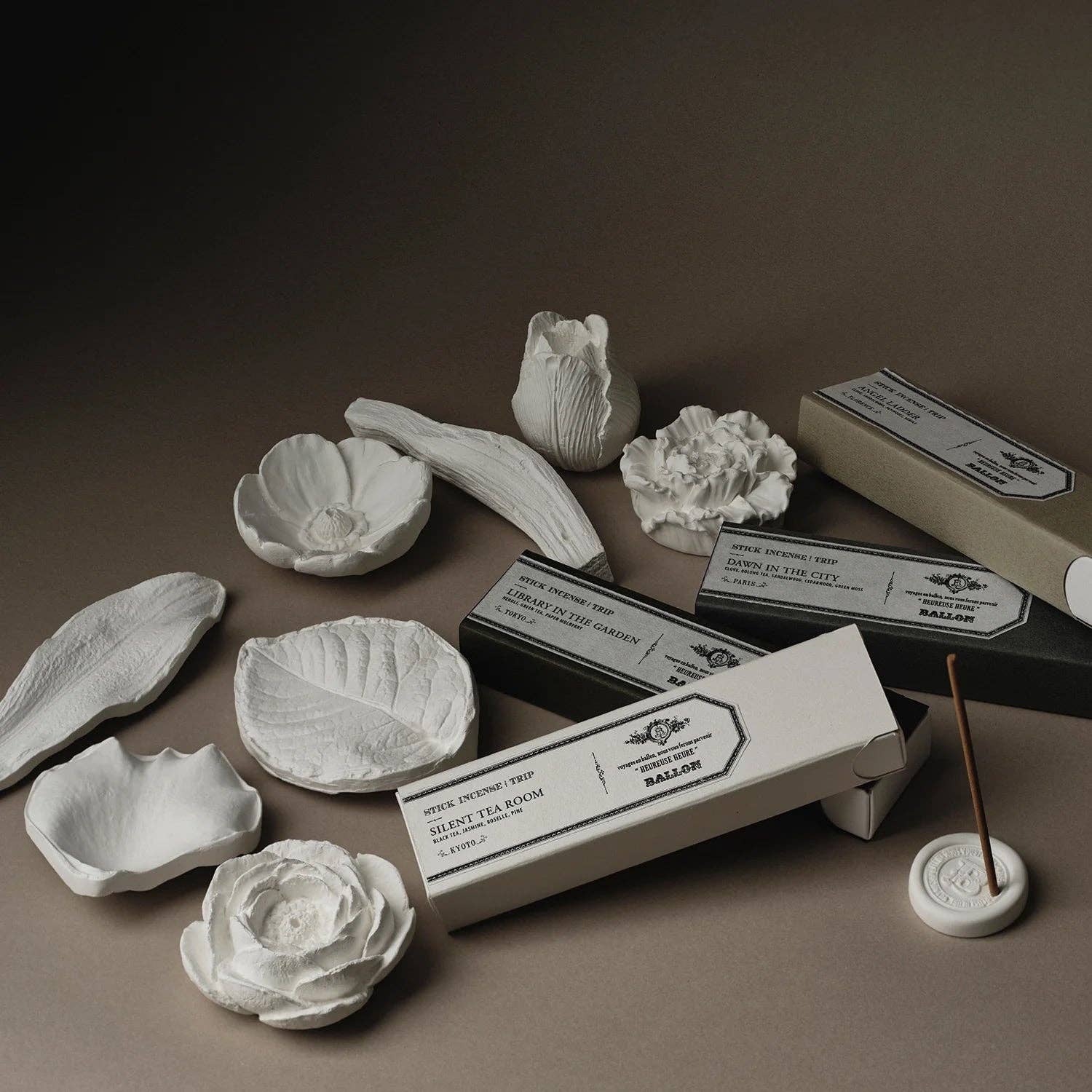 Plaster Incense Holder - Hydrangea Leaf