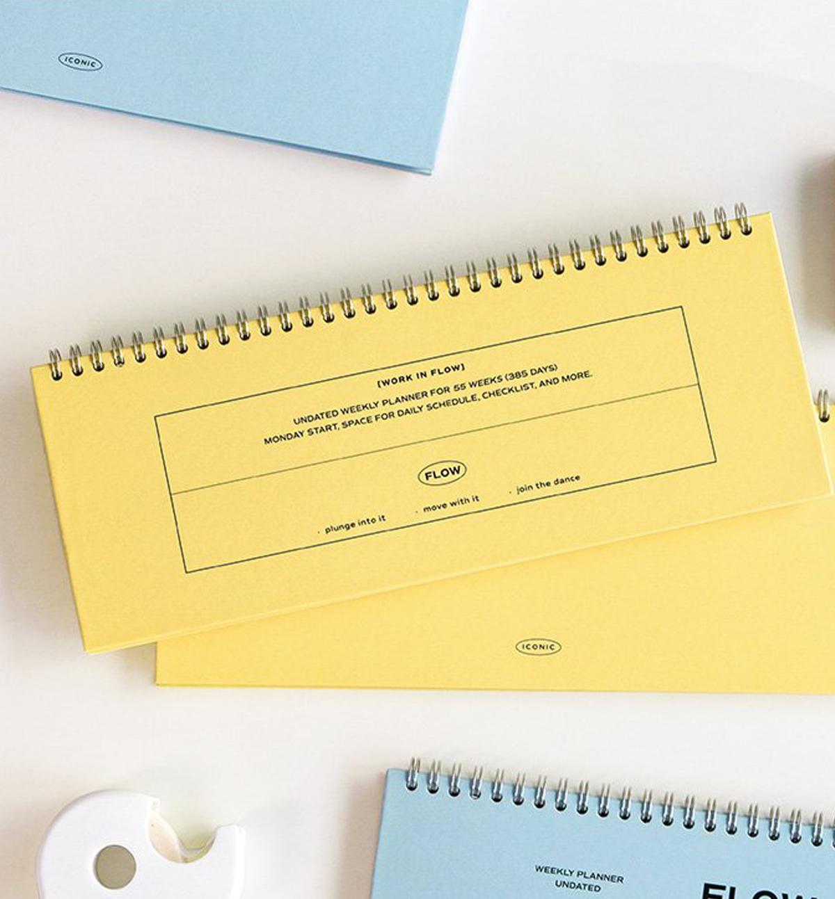 Iconic Flow Weekly Undated Planner: Soft Blue