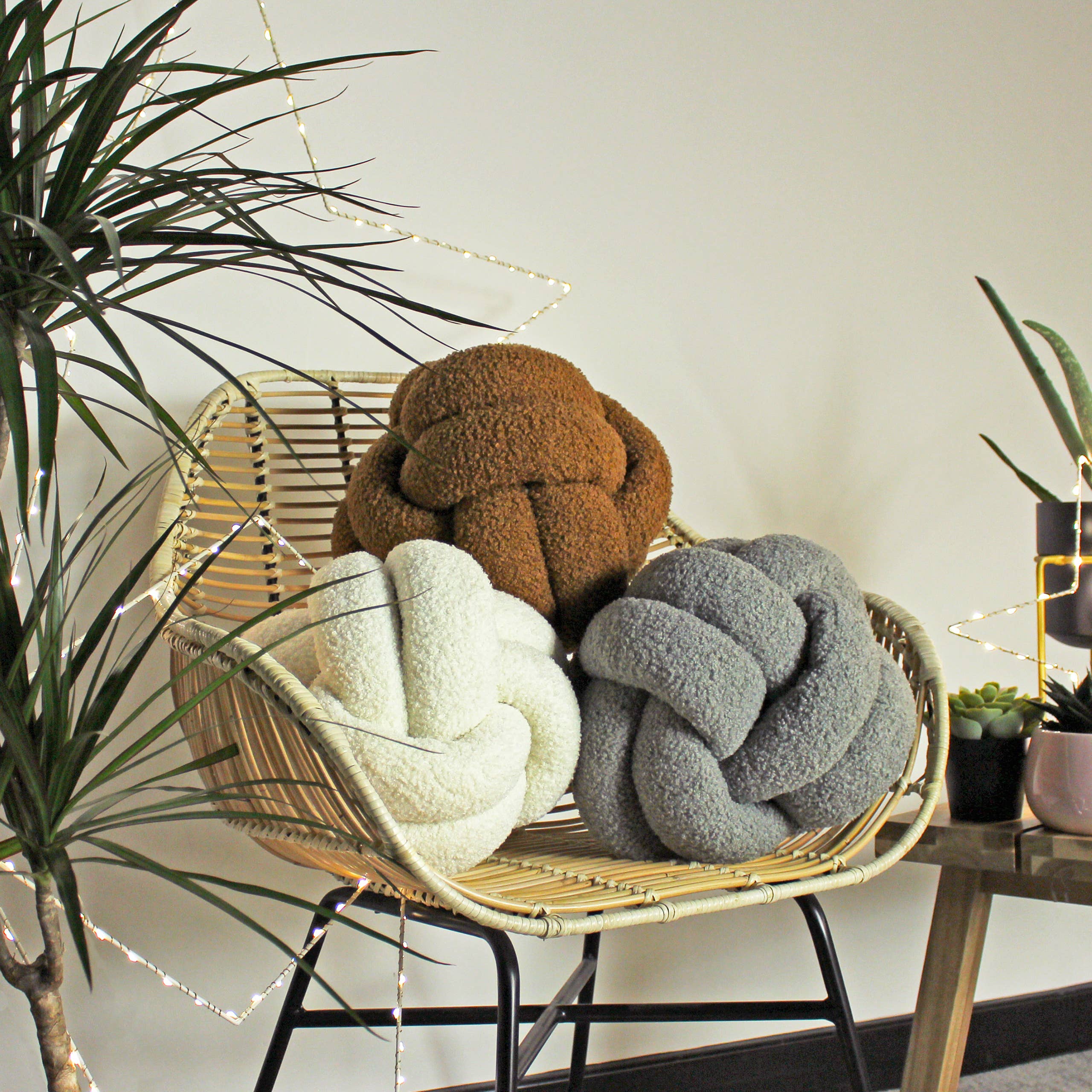 Boucle Knot Fleece Cushion Ecru Cream: Ecru / 30 x 30cm