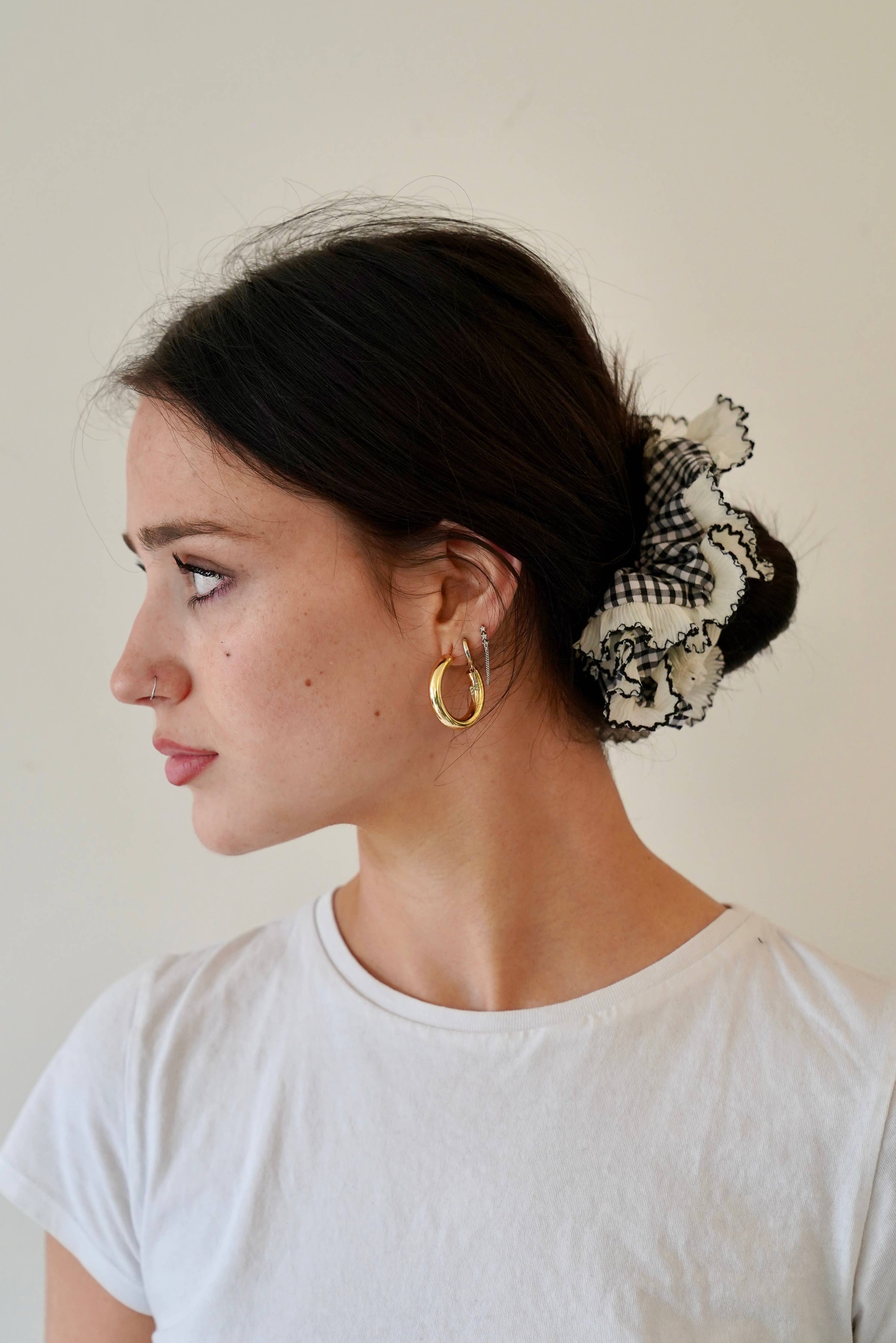 Black Kitty Scrunchie — Staise