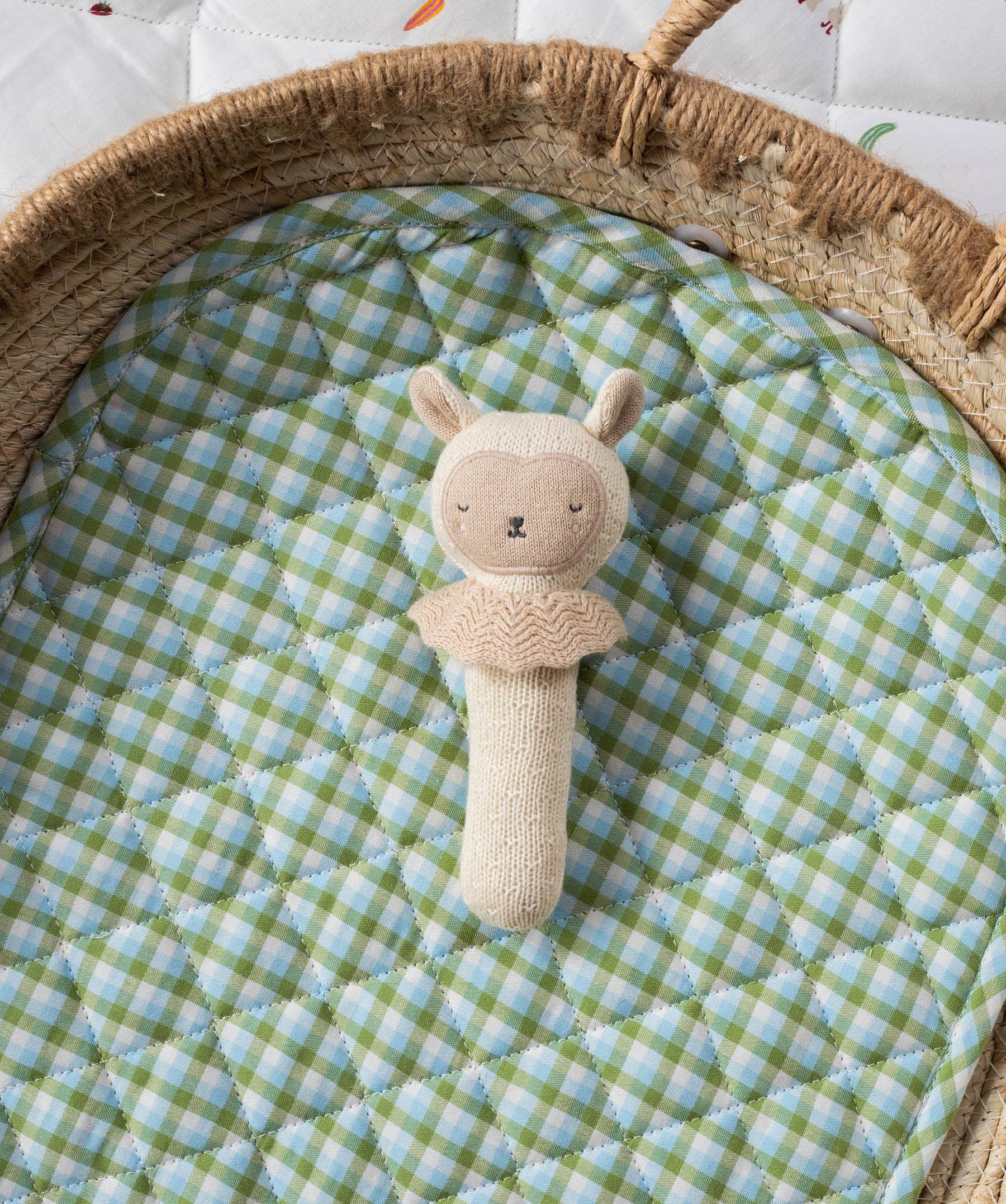 Avery Row Rattle - Sleepy Sheep