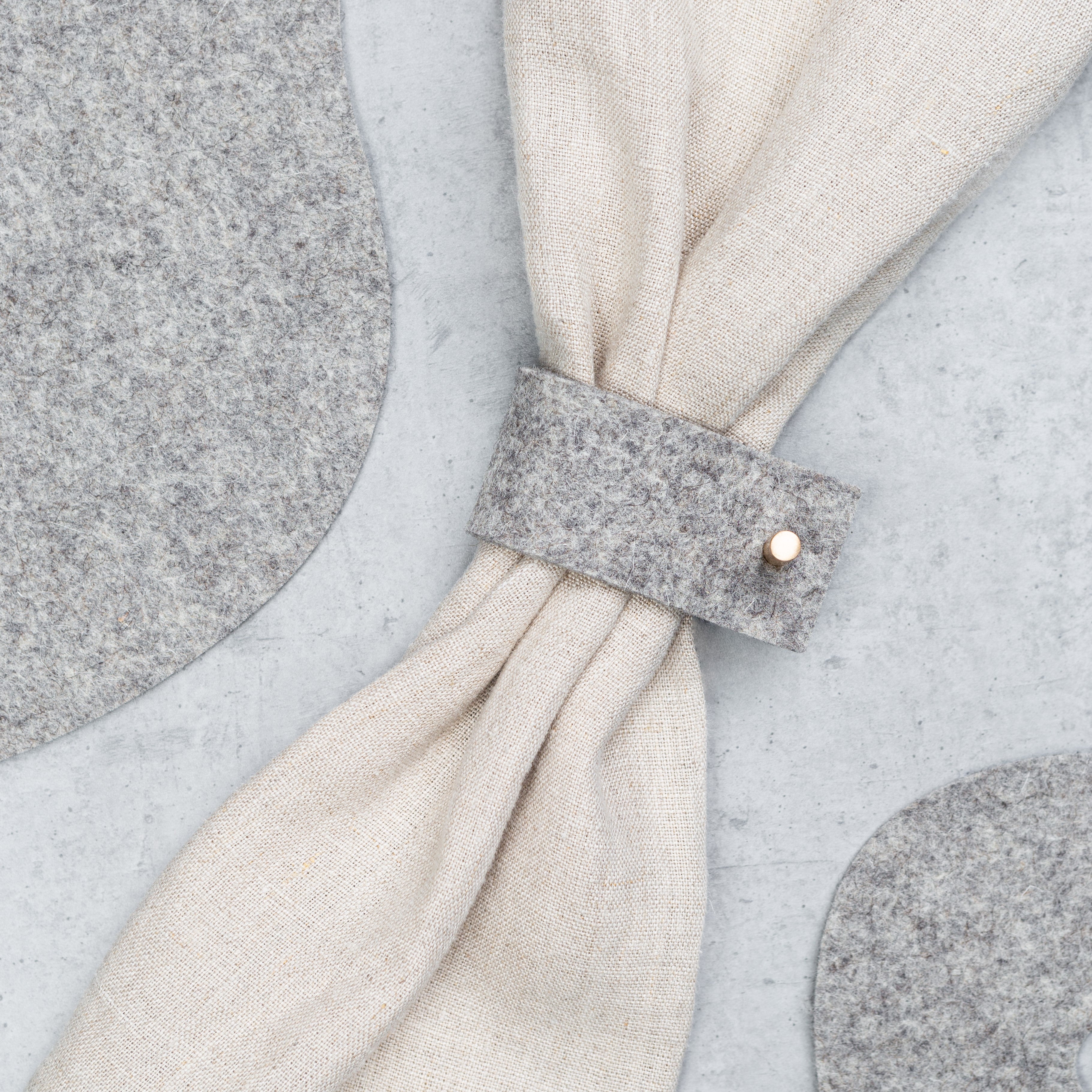 Felt napkin rings | set of 4 | grey