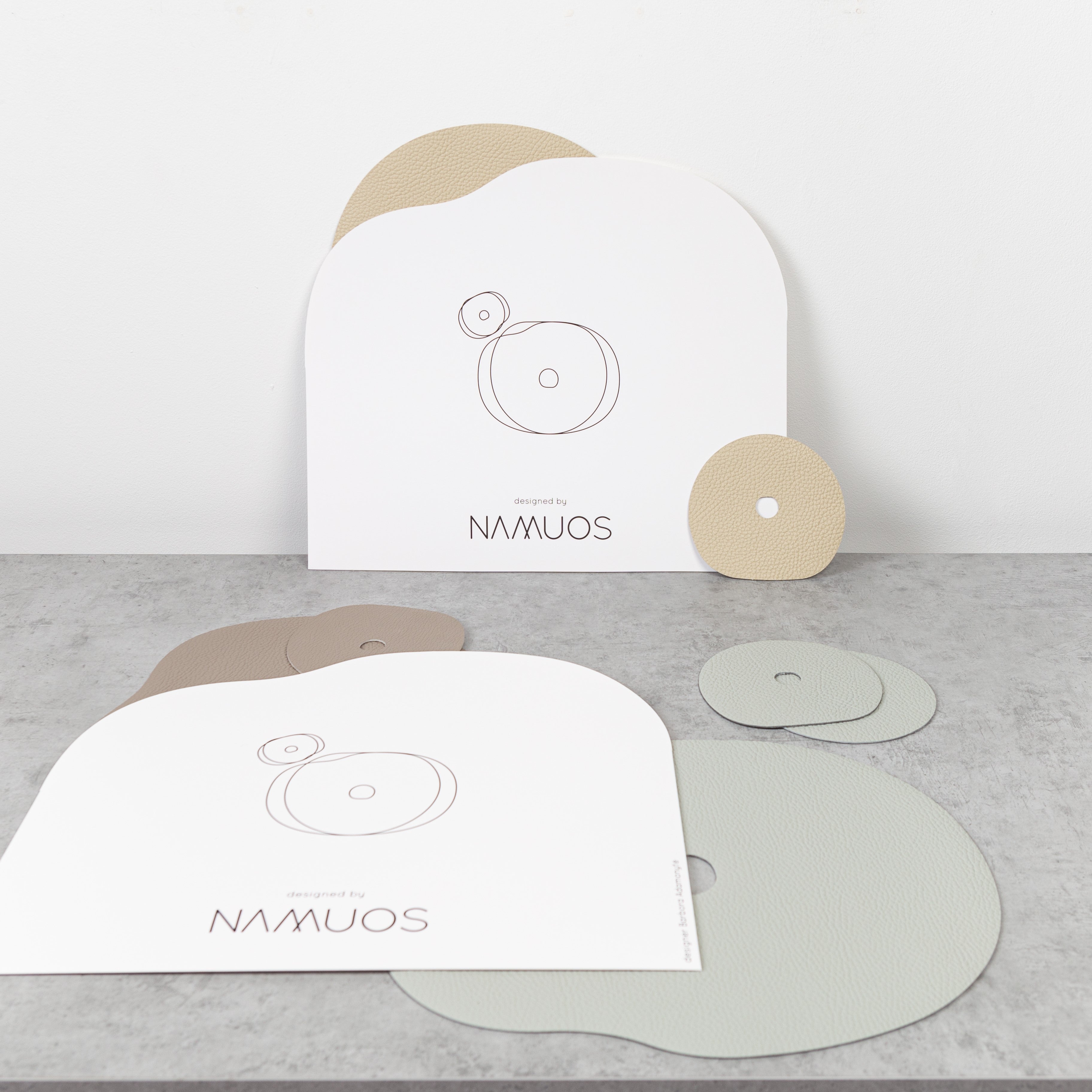 Leather placemat and coaster, beige