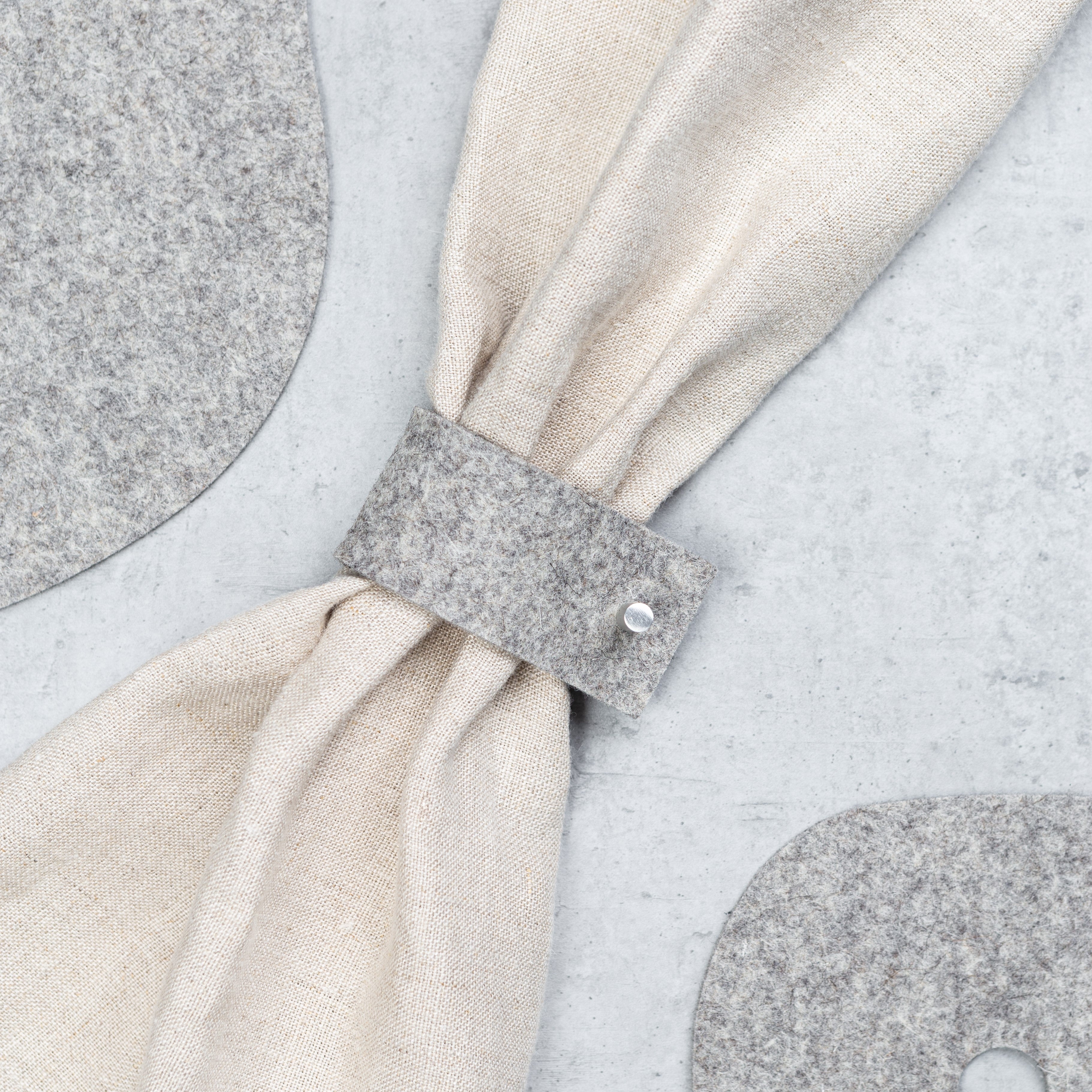 Felt napkin rings | set of 4 | grey