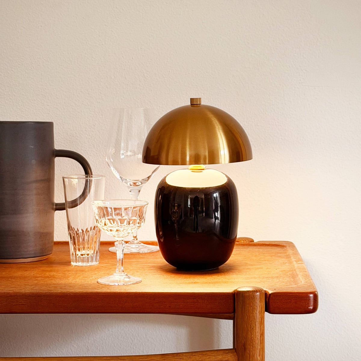 Manhatten LED table lamp rechargeable