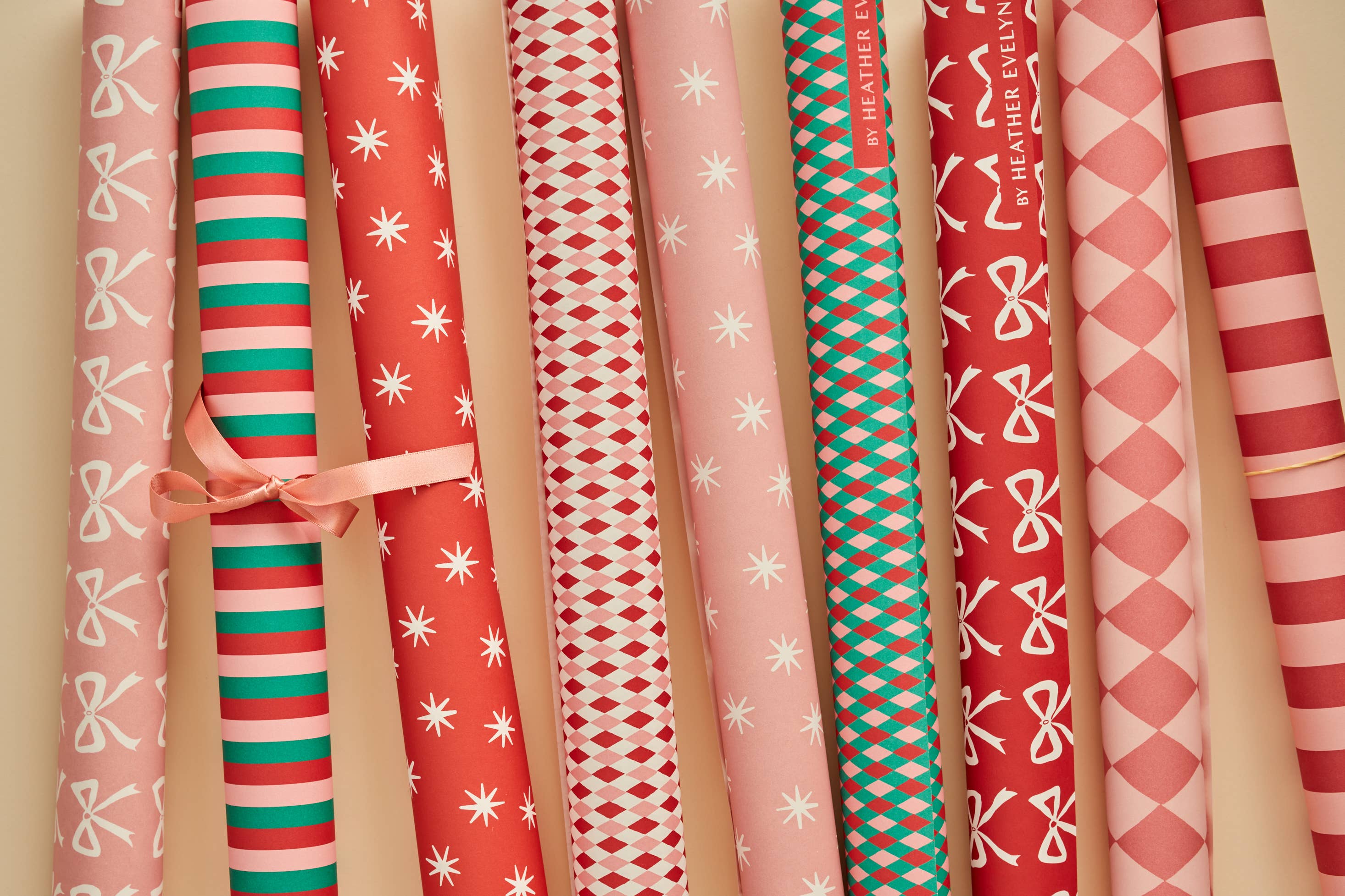Bow Gift Wrap Red