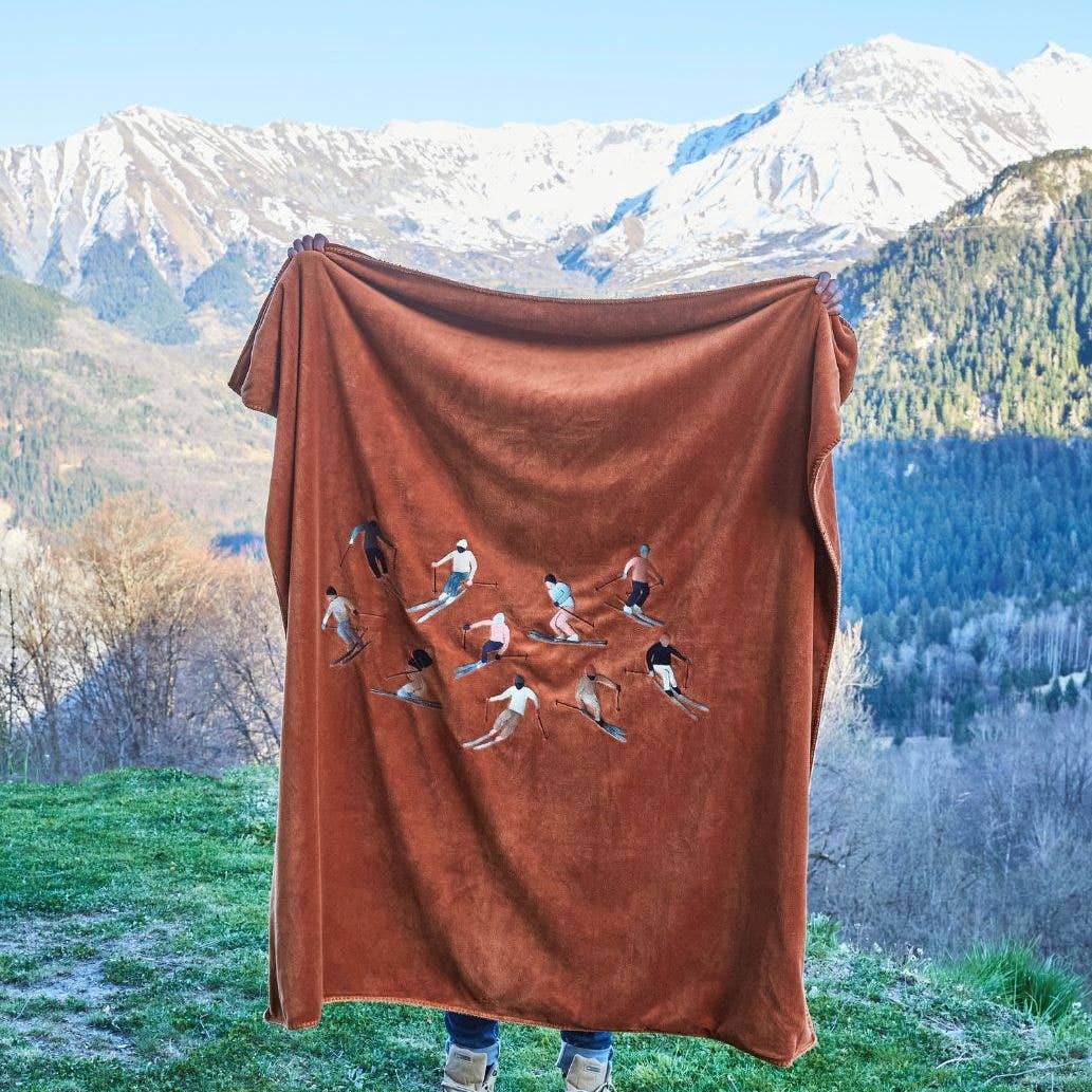 Embroidered Fleece Throw - Après-ski 150x150cm | Sylvie Thiriez