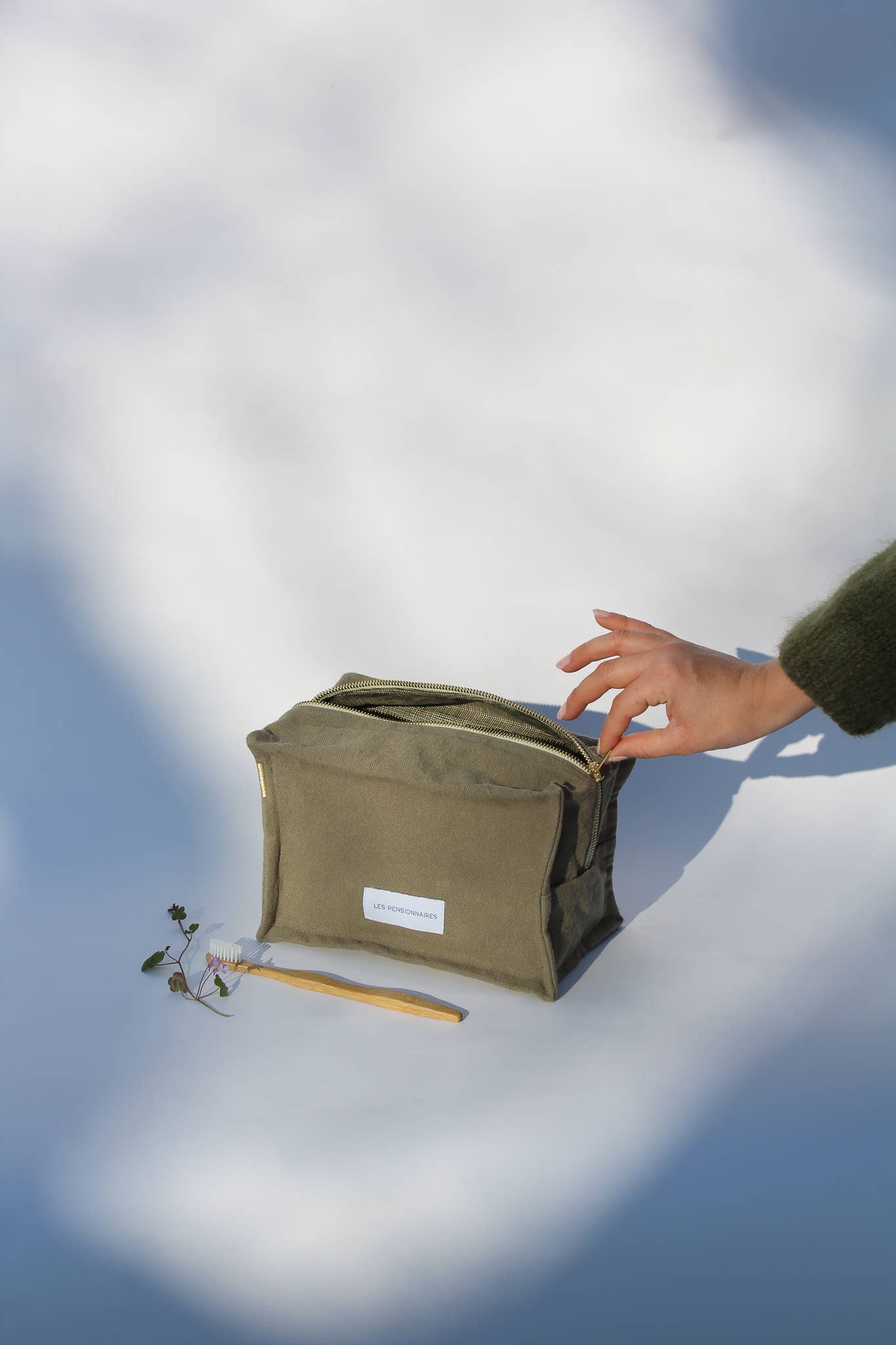 Les Pensionnaires Cube Toiletry Bag in Linden Green