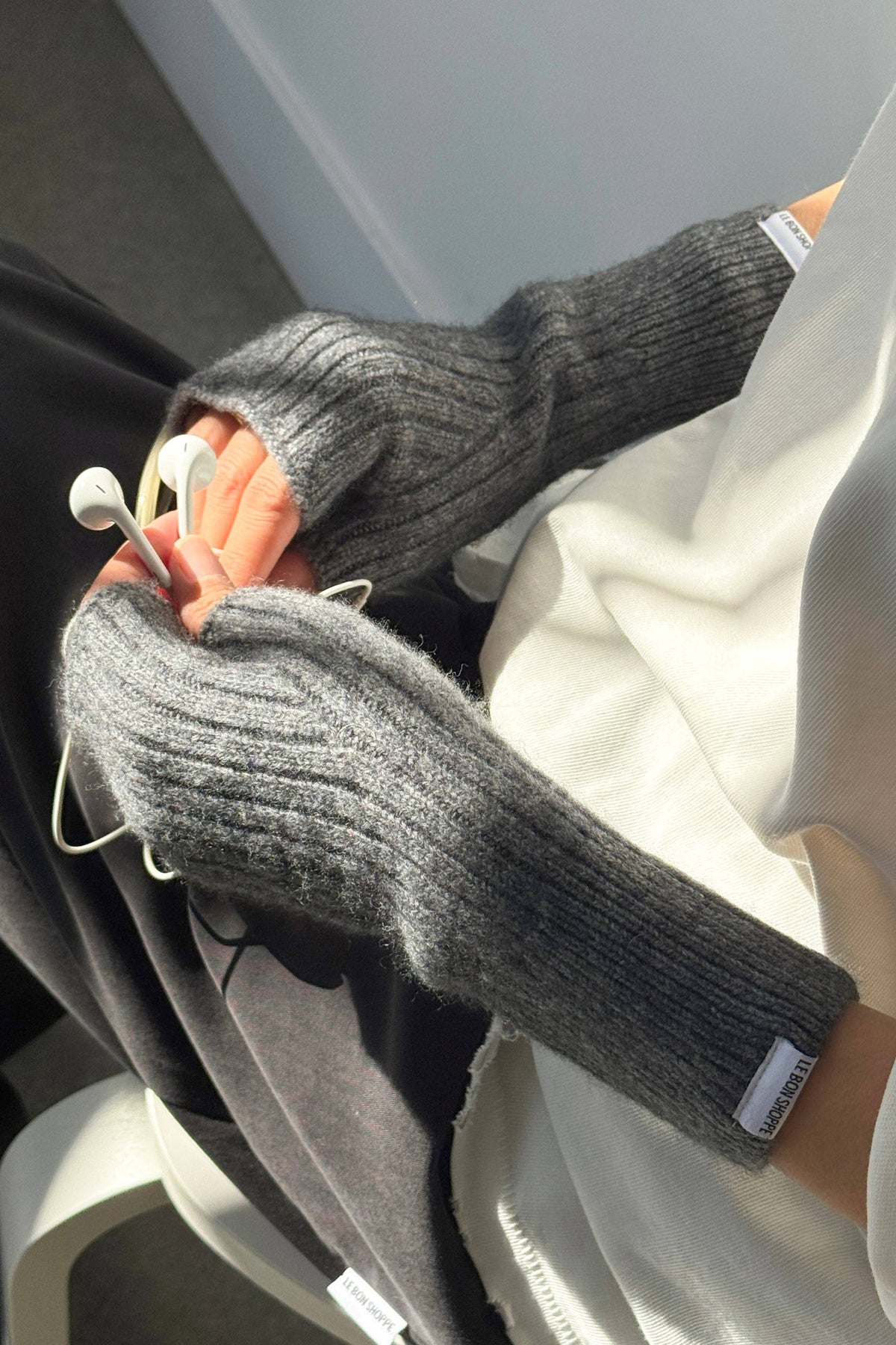 Le Bon Shoppe Cashmere Blend Wrist Warmer