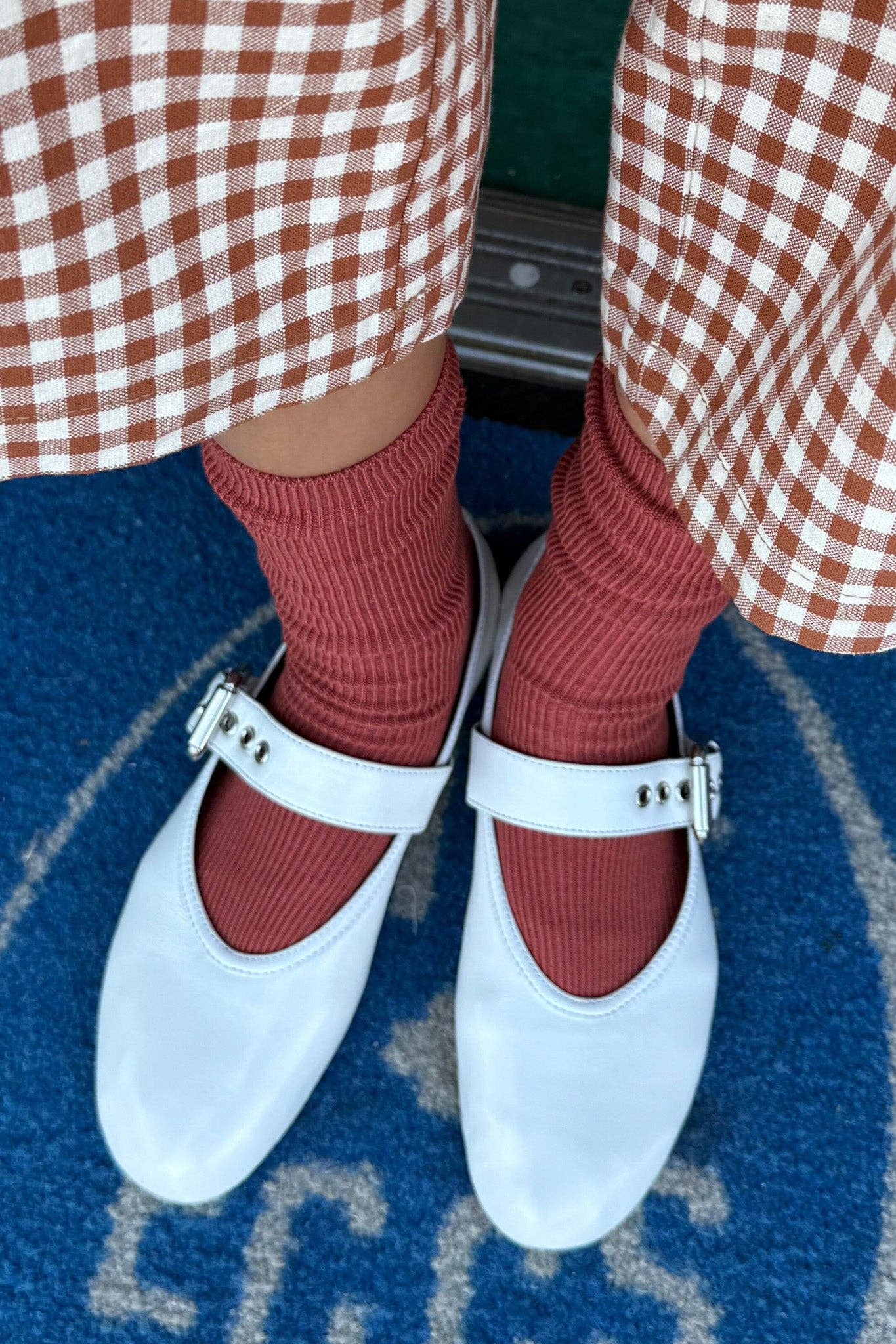 Trouser Socks: Whiskey - Le Bon Shoppe