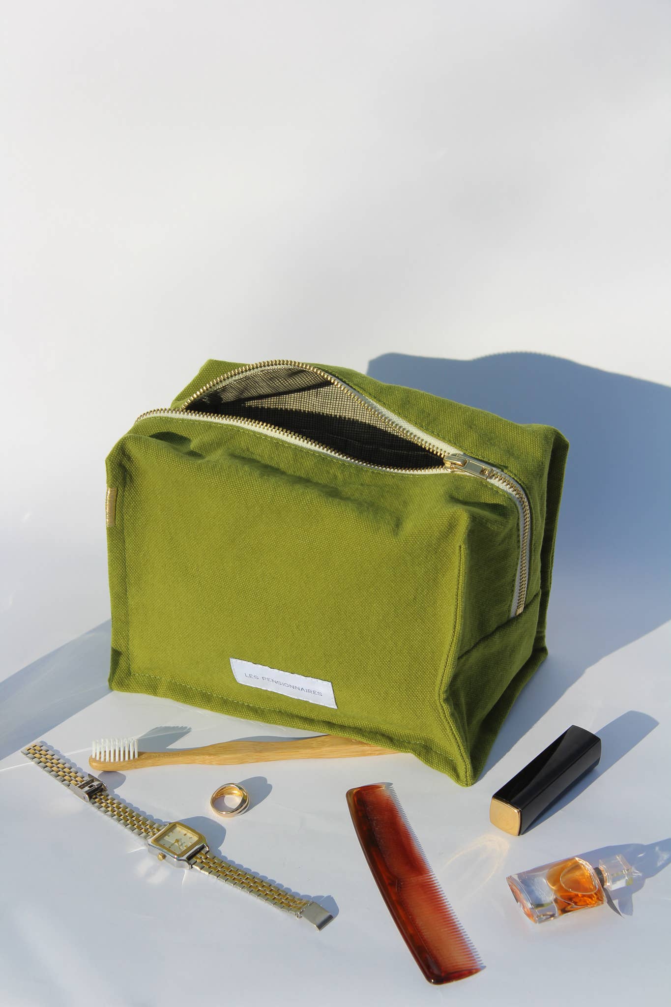 Les Pensionnaires  Cube Toiletry Bag in Moss Green Cube