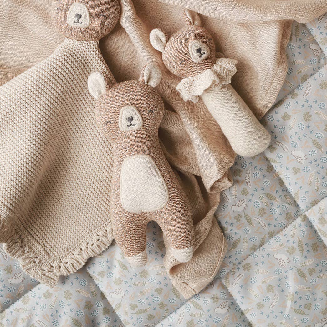 Avery Row Little Hands Toy – Brave Bear