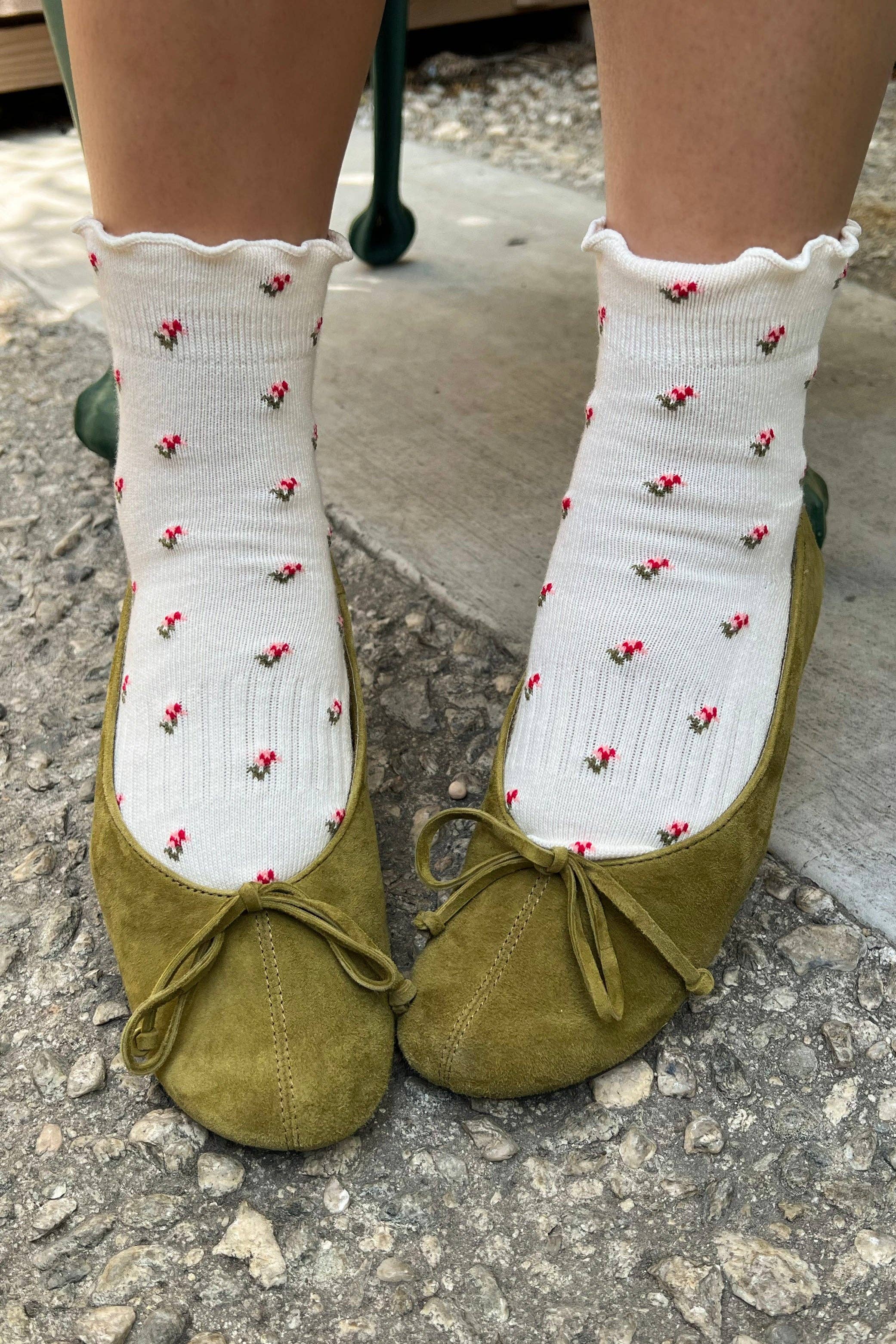 Ruffled Petal Hugger Socks — Le Bon Shoppe