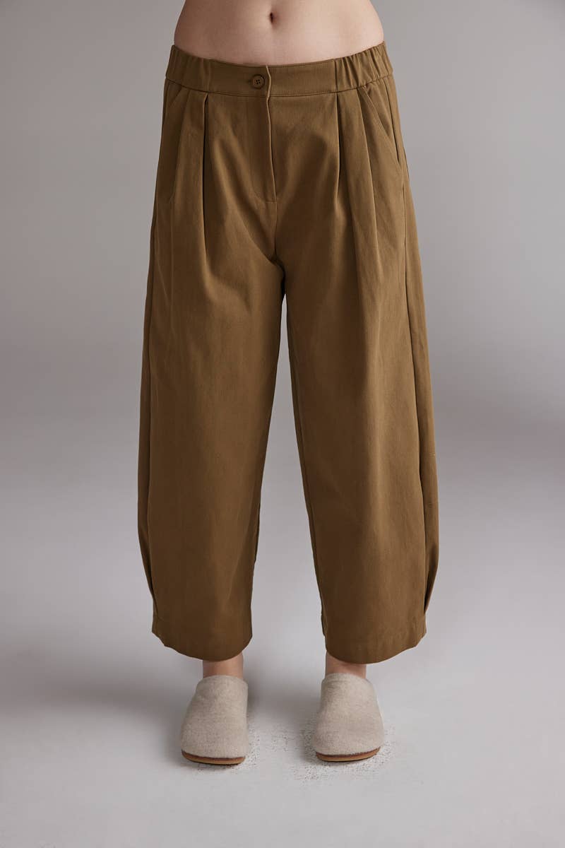 Pleated Volume Pants: Curry / Solid / XS/S