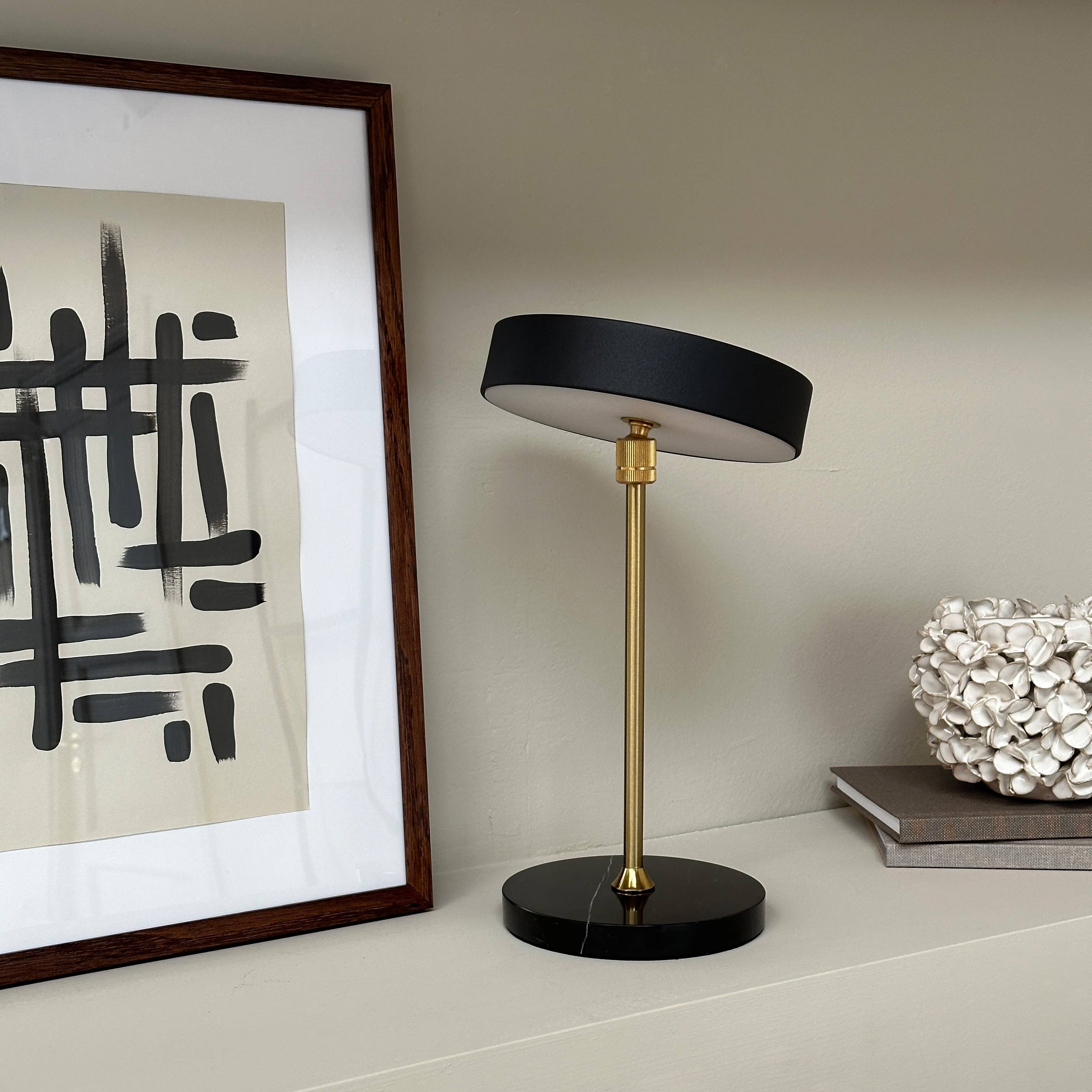 Moonlight LED rechargeable table lamp black - Dyberg Larsen