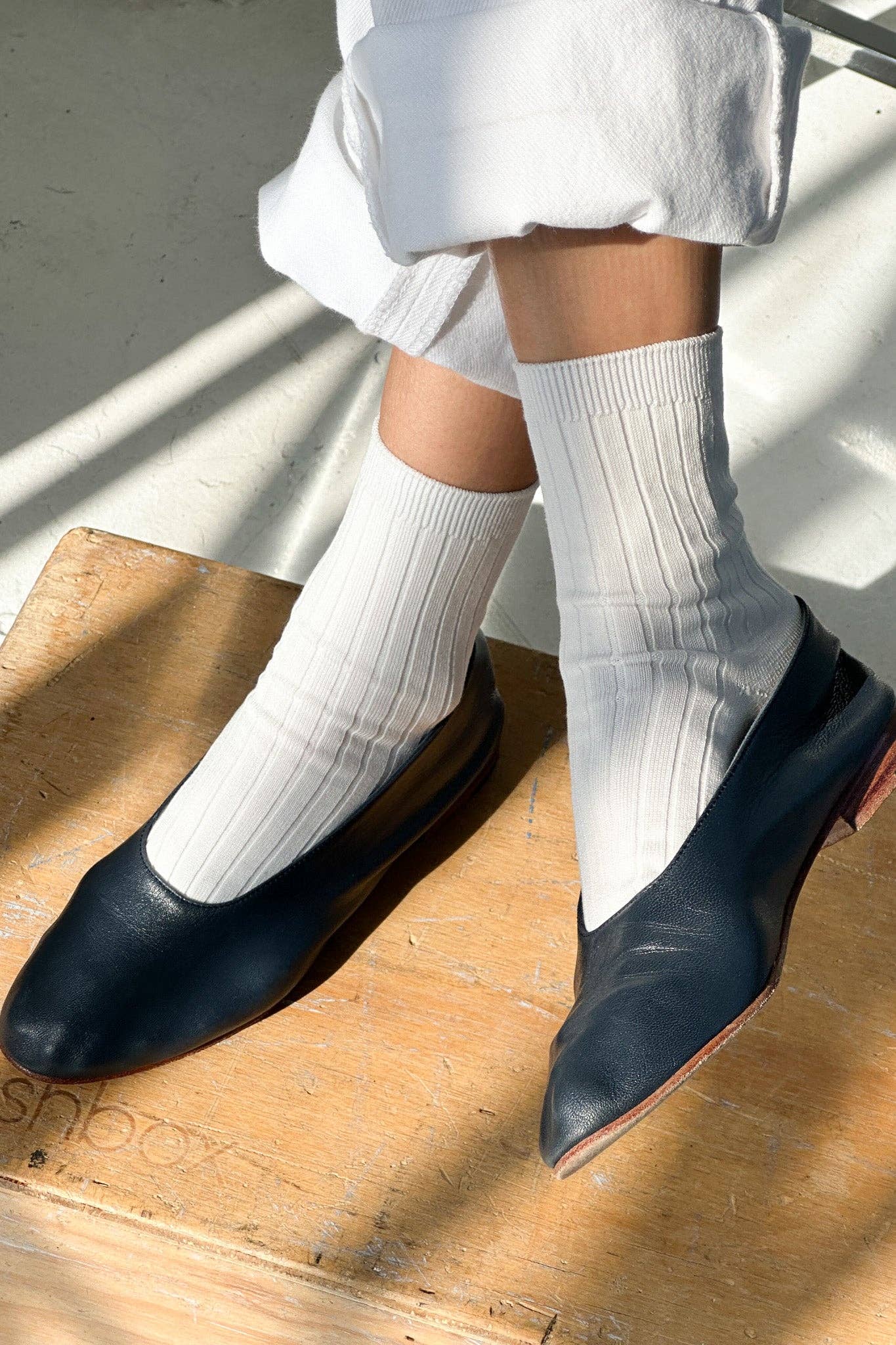 Her Socks in Mercerised Cotton: Classic White — Le Bon Shoppe