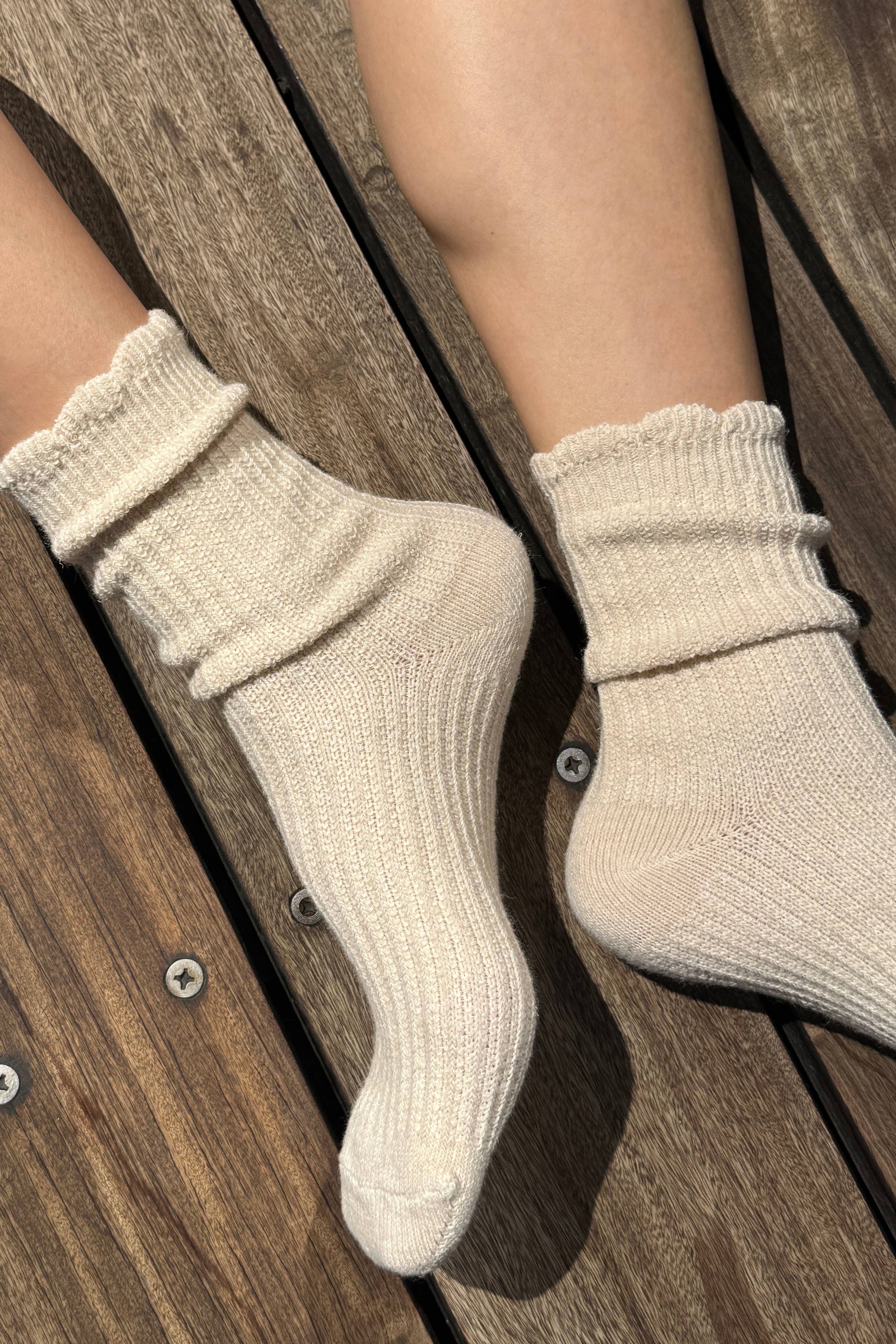Linen Scallop Socks — Le Bon Shoppe