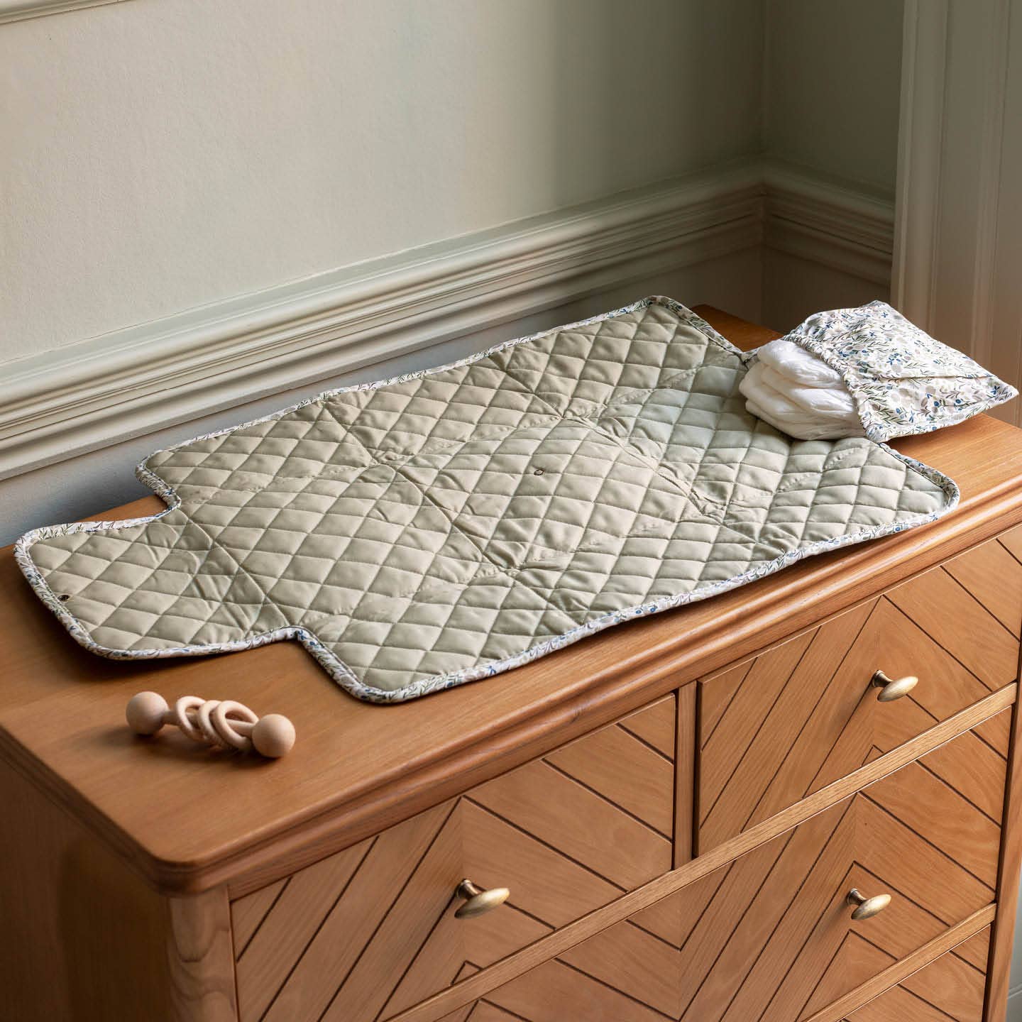 Avery Row Travel Baby Changing Mat – Riverbank