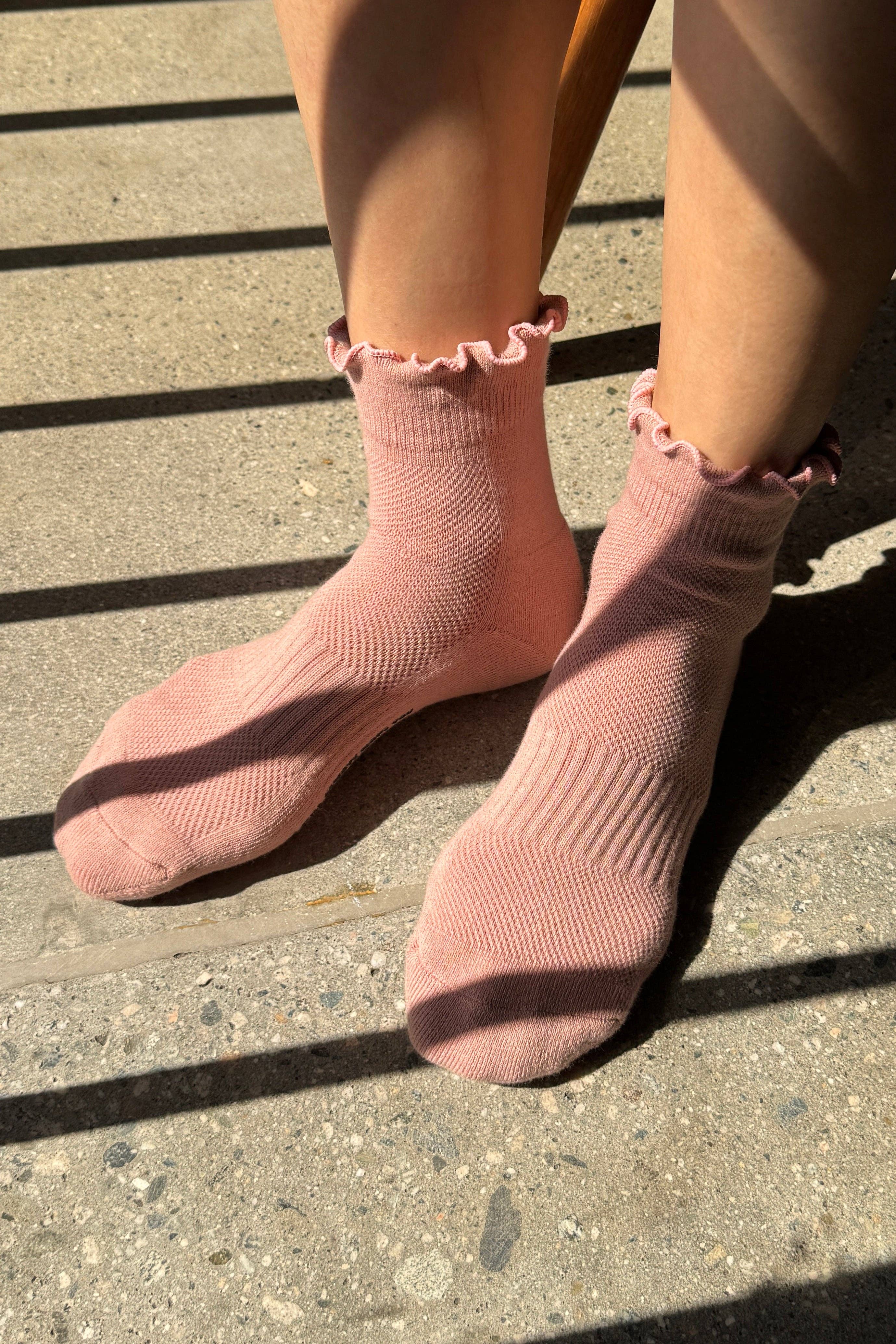 Ruffled Hugger Crew Socks  (Wholesale): VINTAGE PINK / BLACK