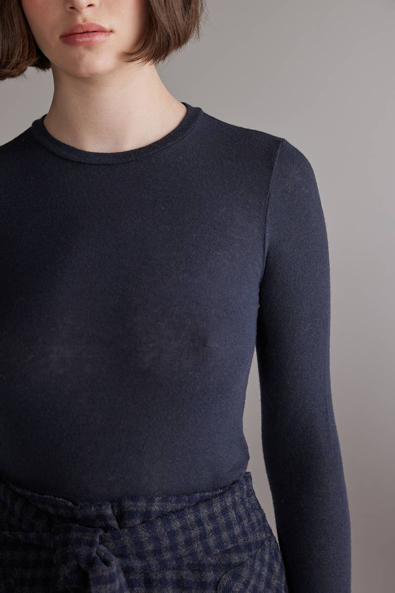Wool blend knit top: Denim / Solid / M/L