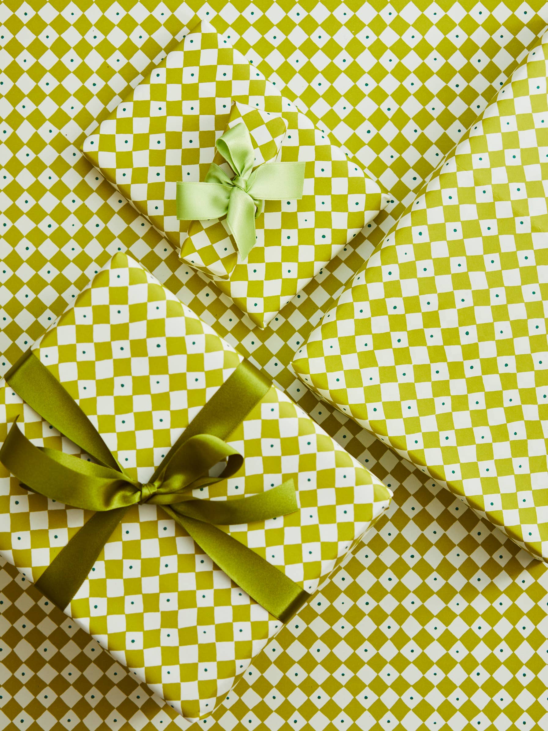 Mini Diamond Gift Wrap Green: Green / Matte