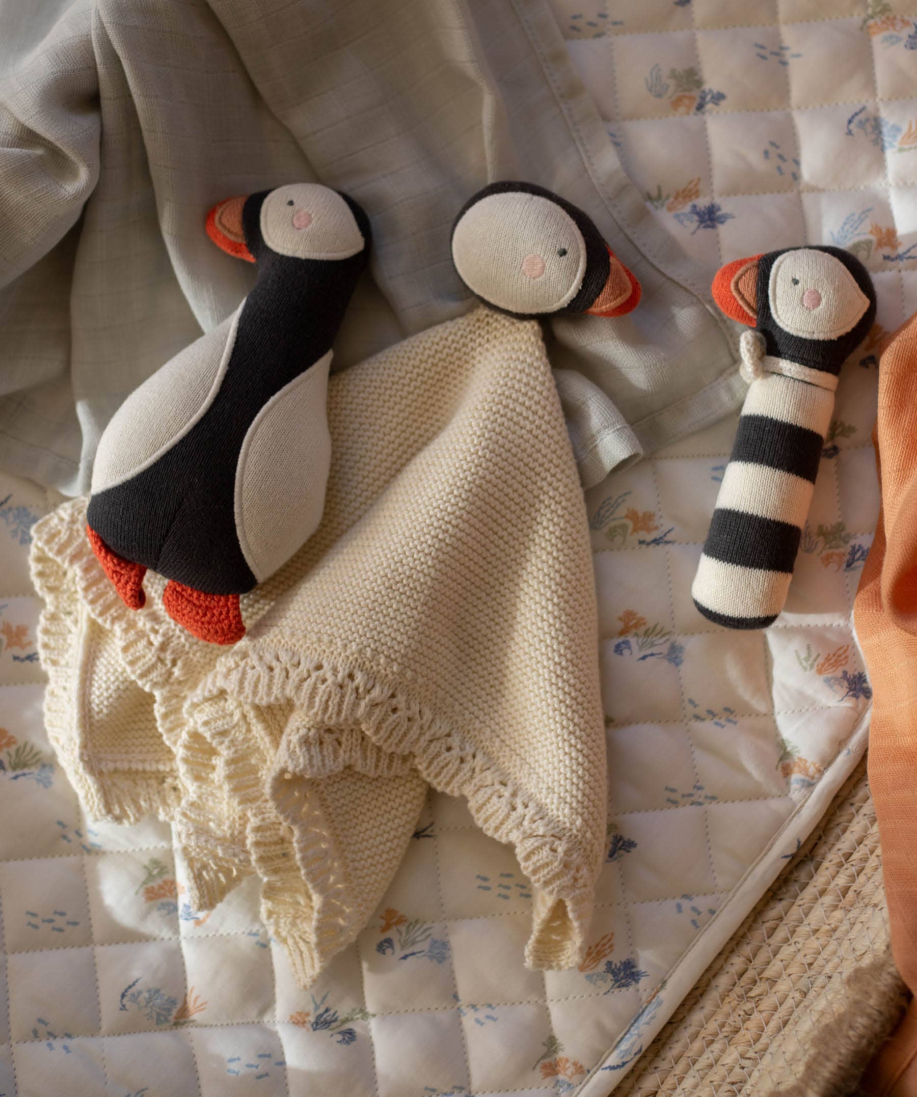 Avery Row Rattle - Patient Puffin