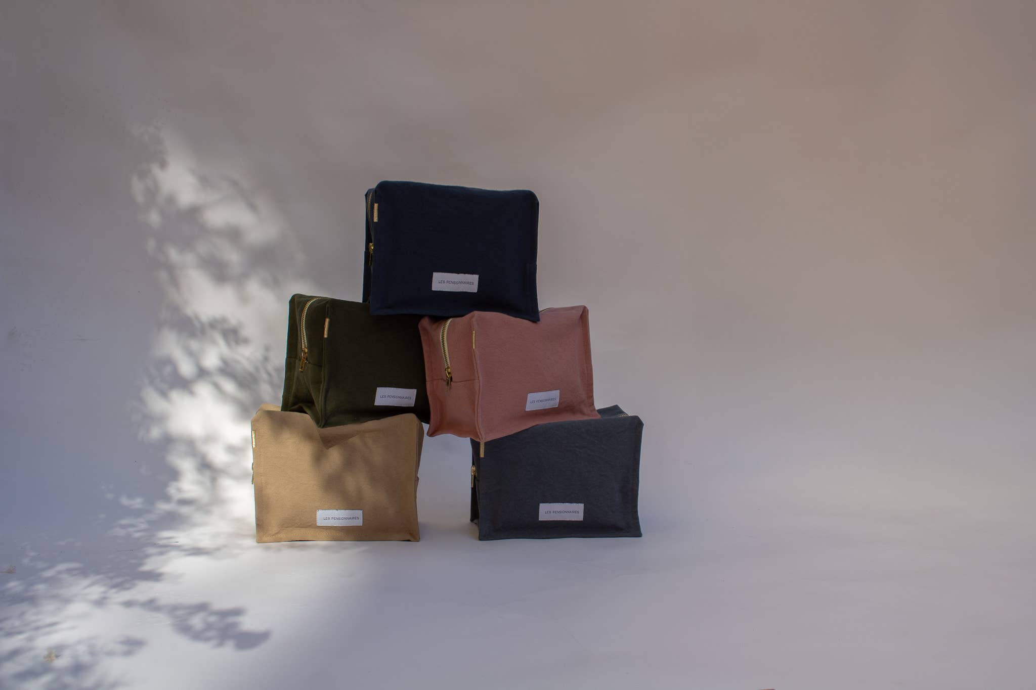 Les Pensionnaires Toiletry Bag in Storm Blue