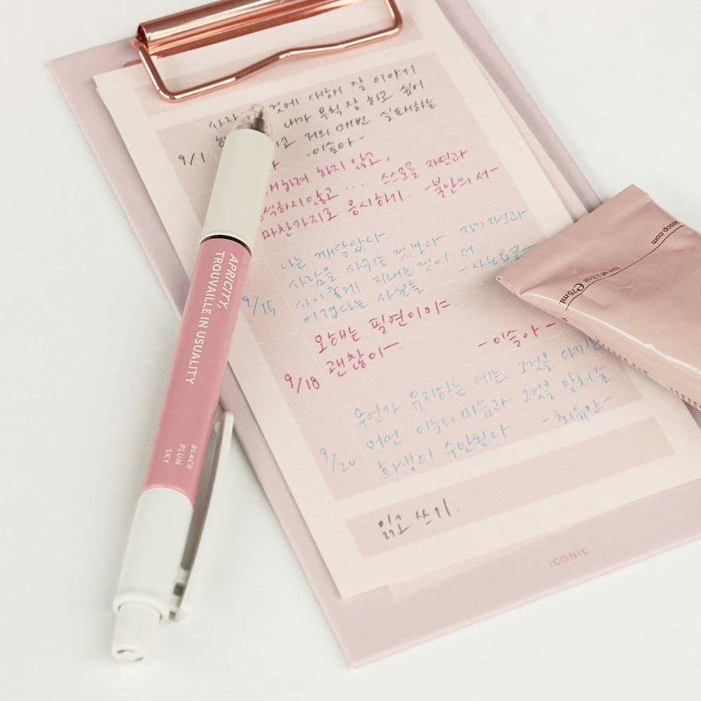 Iconic Smooth 3 Colour Pen 0.38mm: Pink