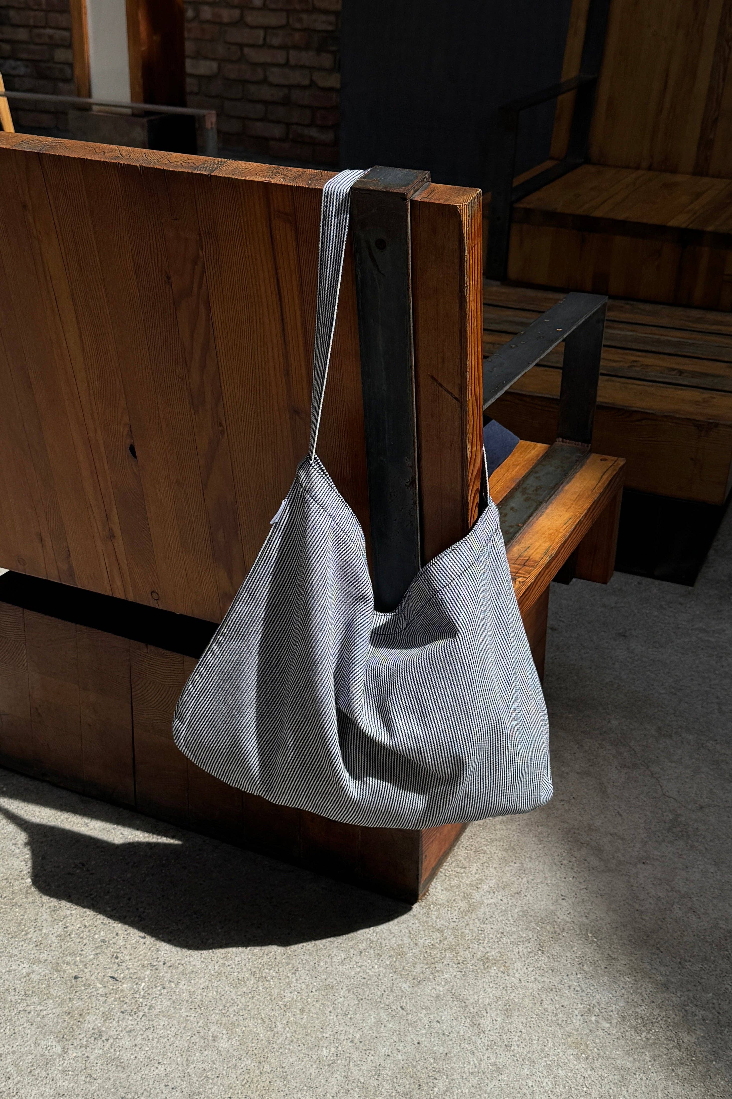 Happy Carry Bag Blue Stripe - Le Bon Shoppe